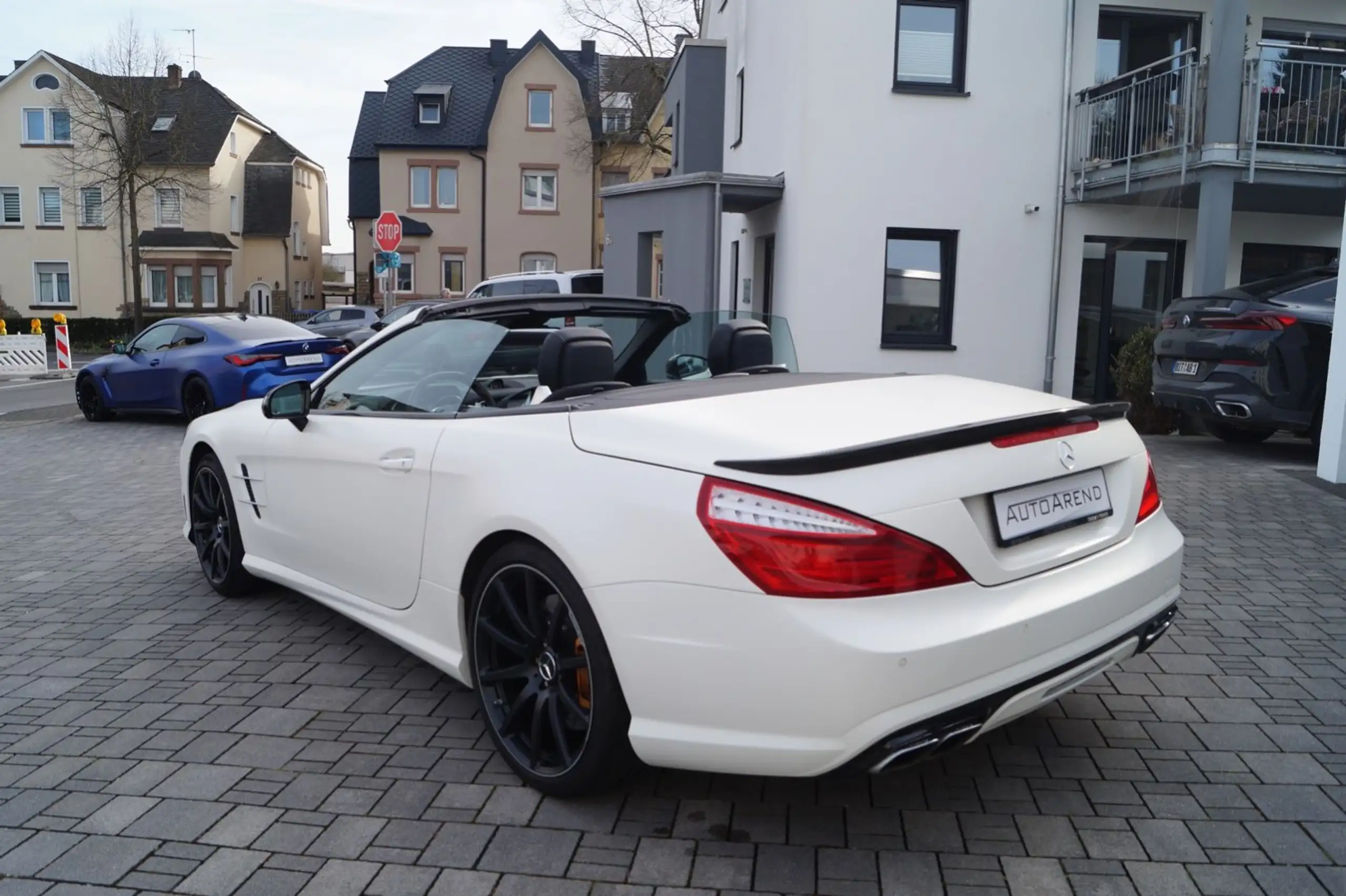 Mercedes-Benz - SL 63 AMG