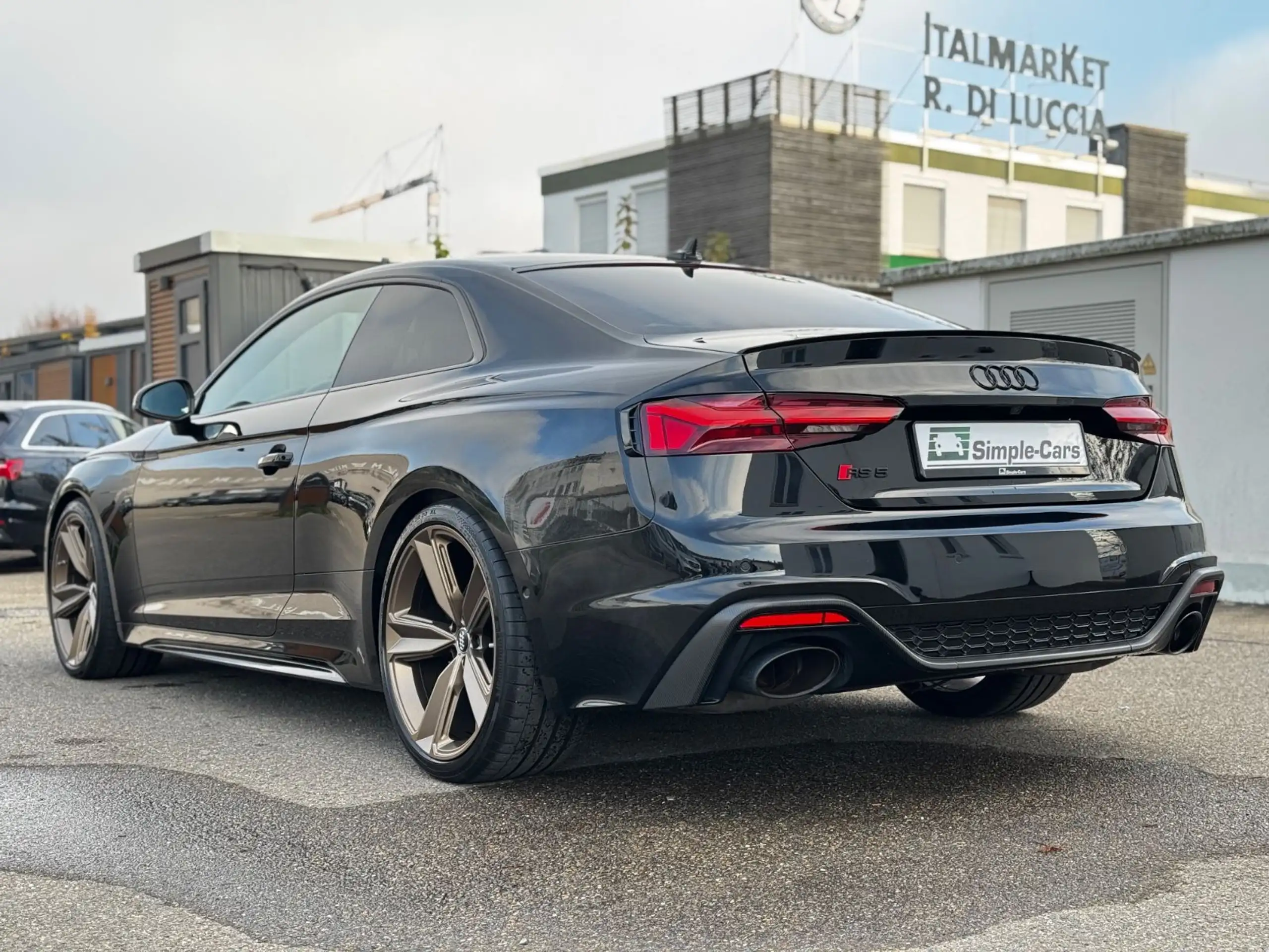 Audi - RS5