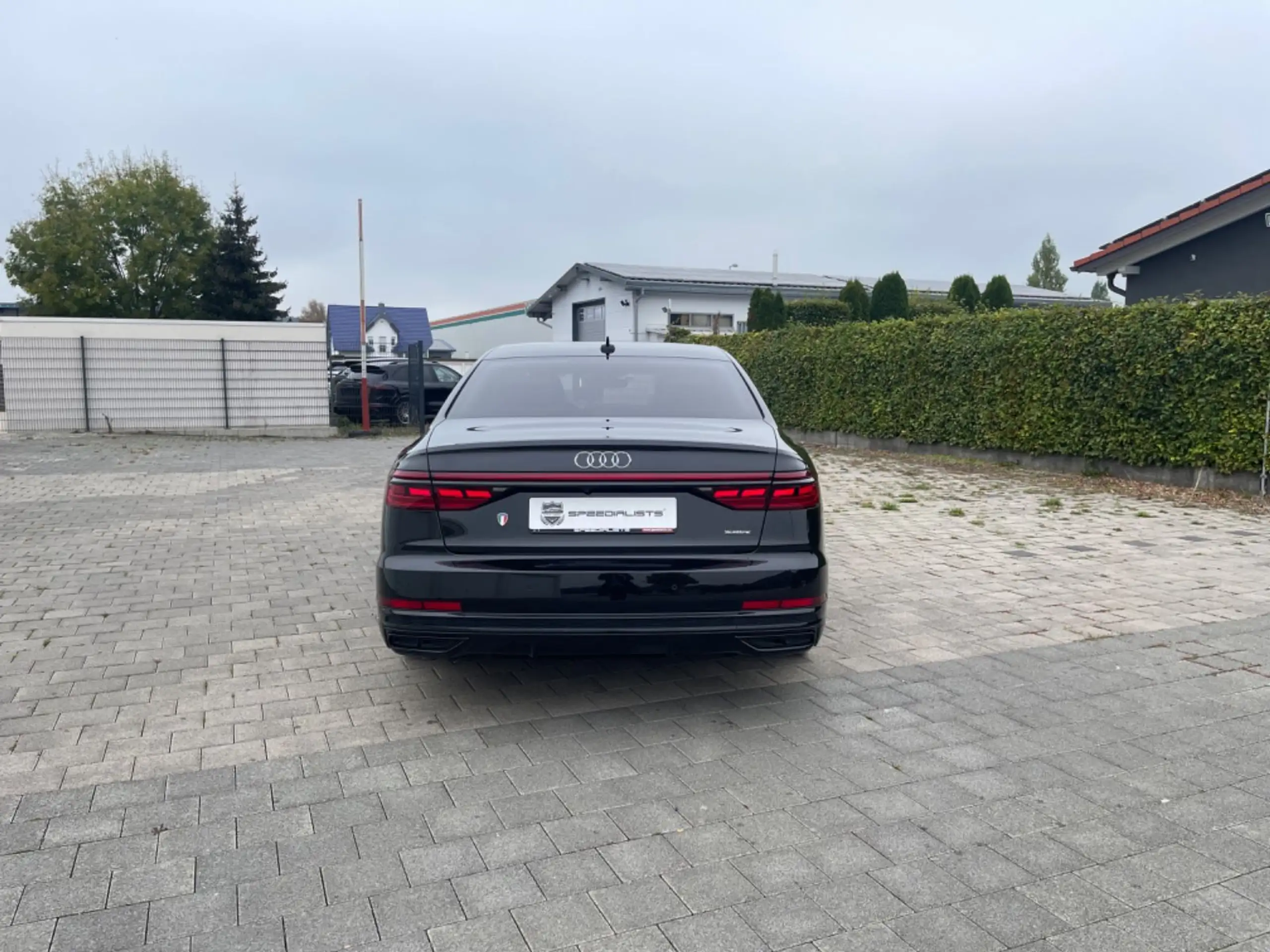 Audi - A8