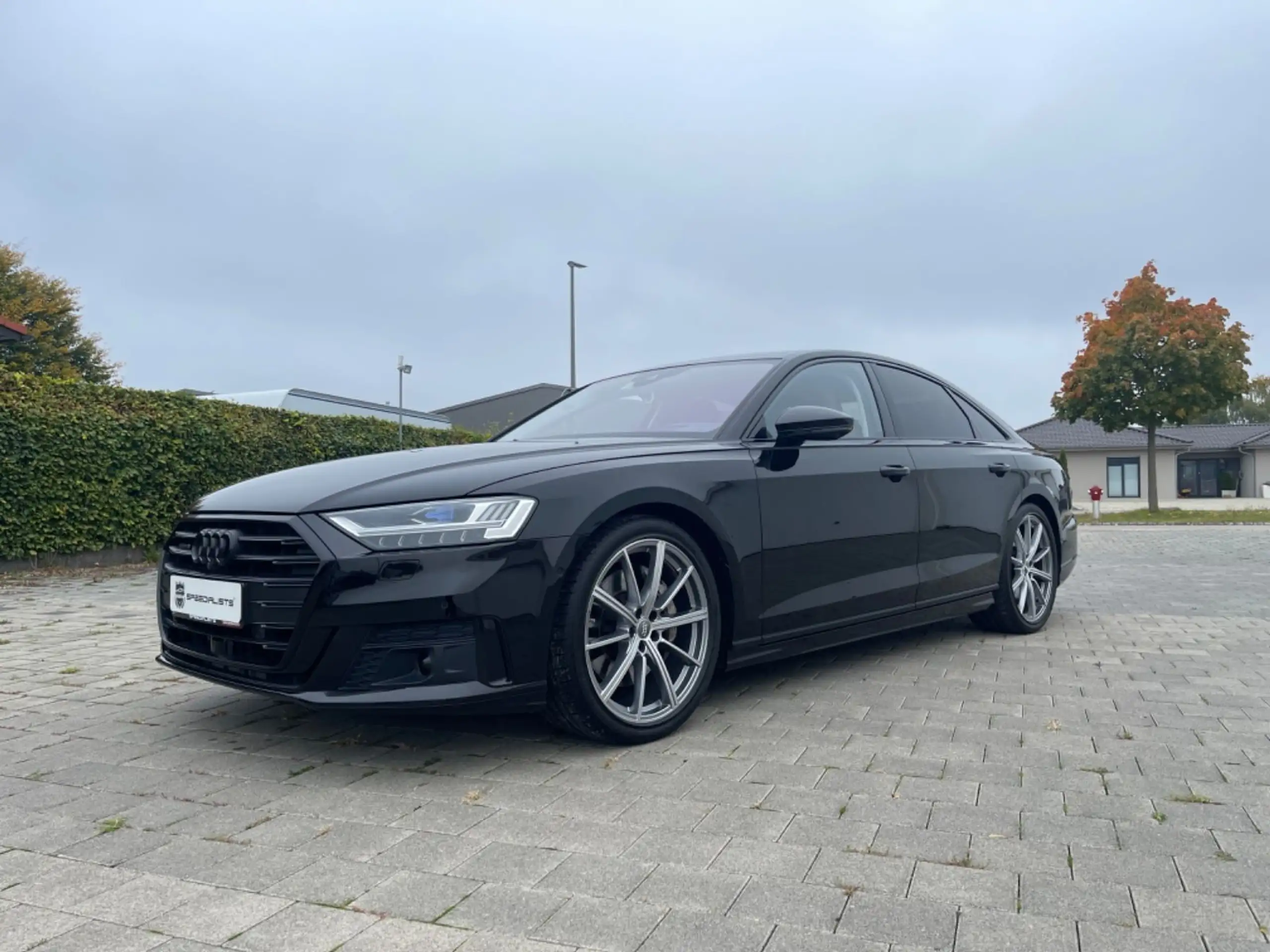 Audi - A8