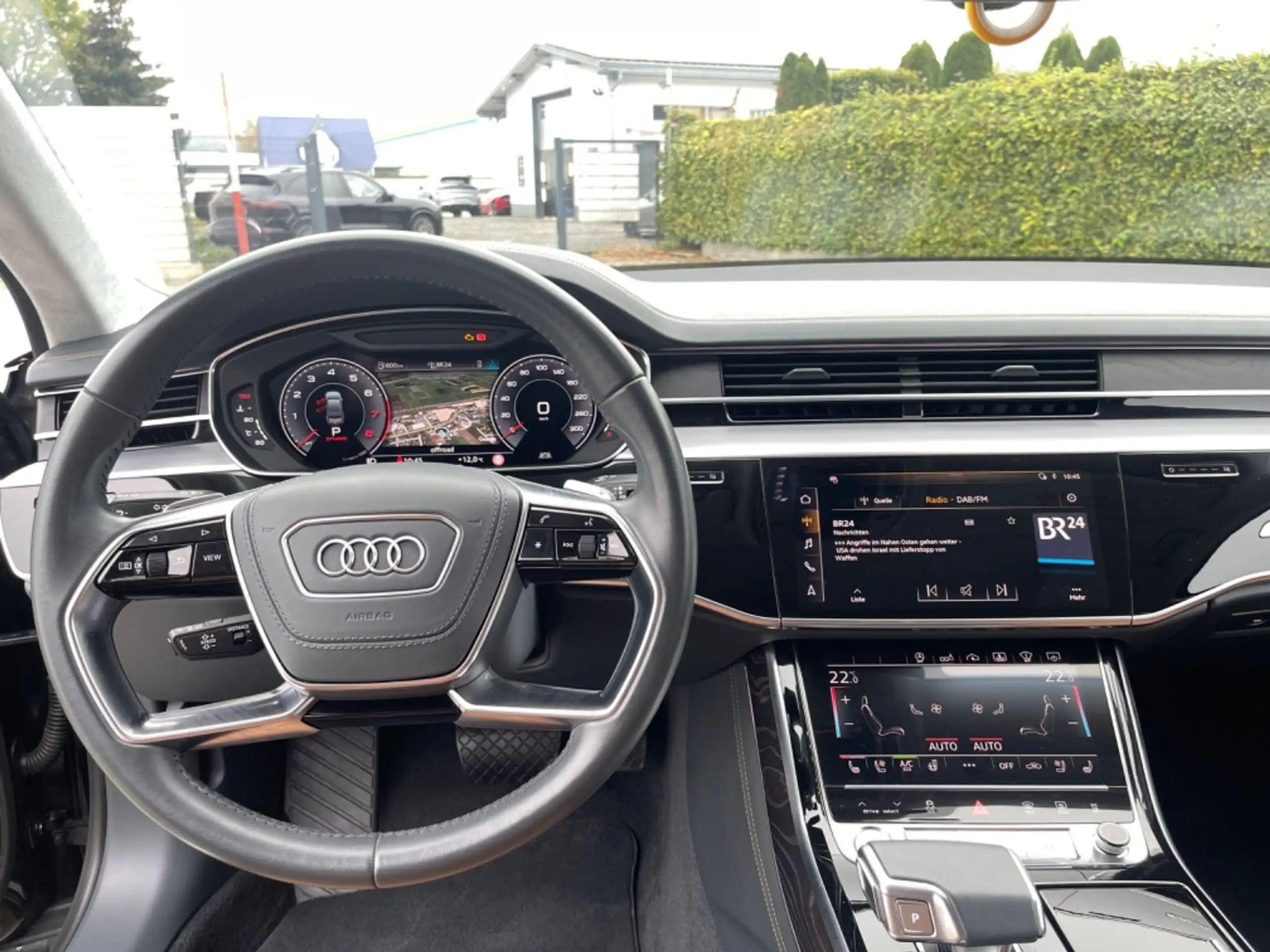 Audi - A8