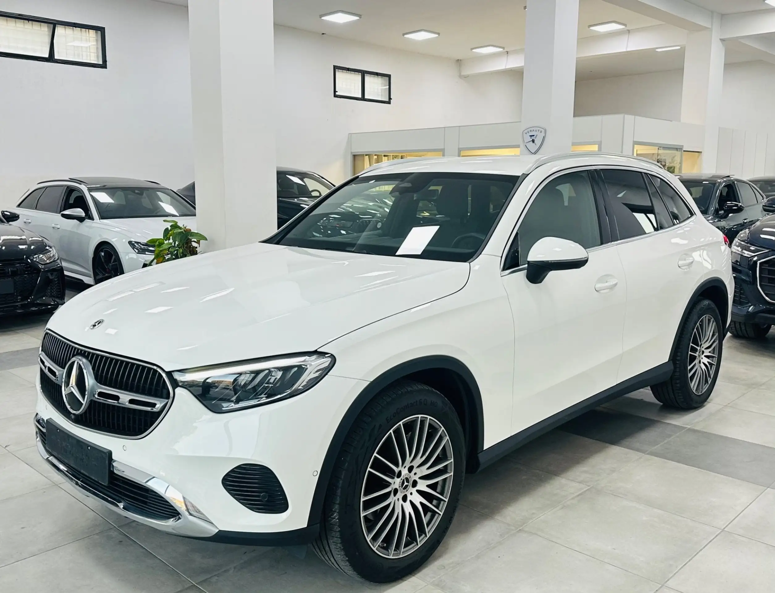 Mercedes-Benz - GLC 220