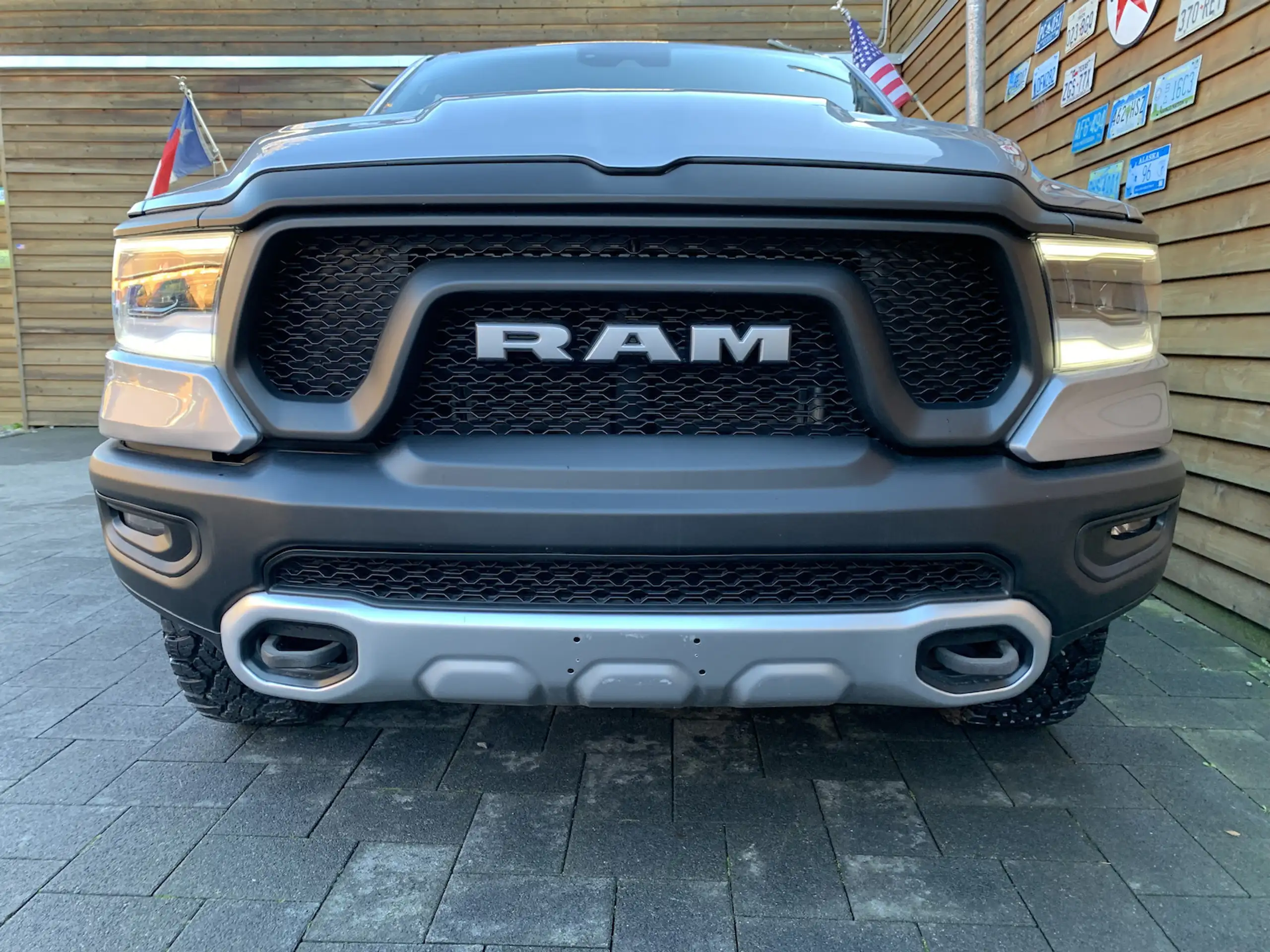 Dodge - RAM