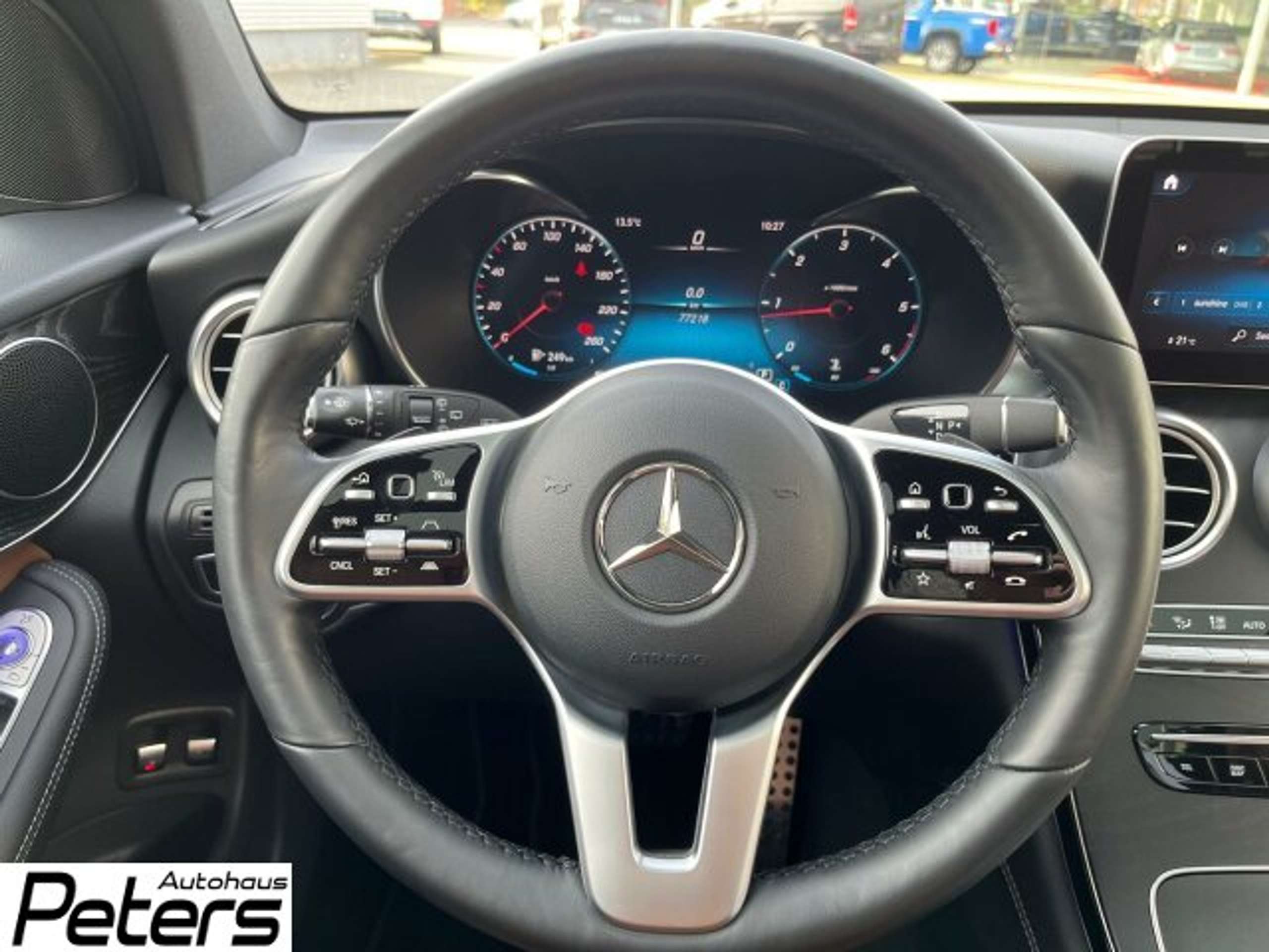 Mercedes-Benz - GLC 300