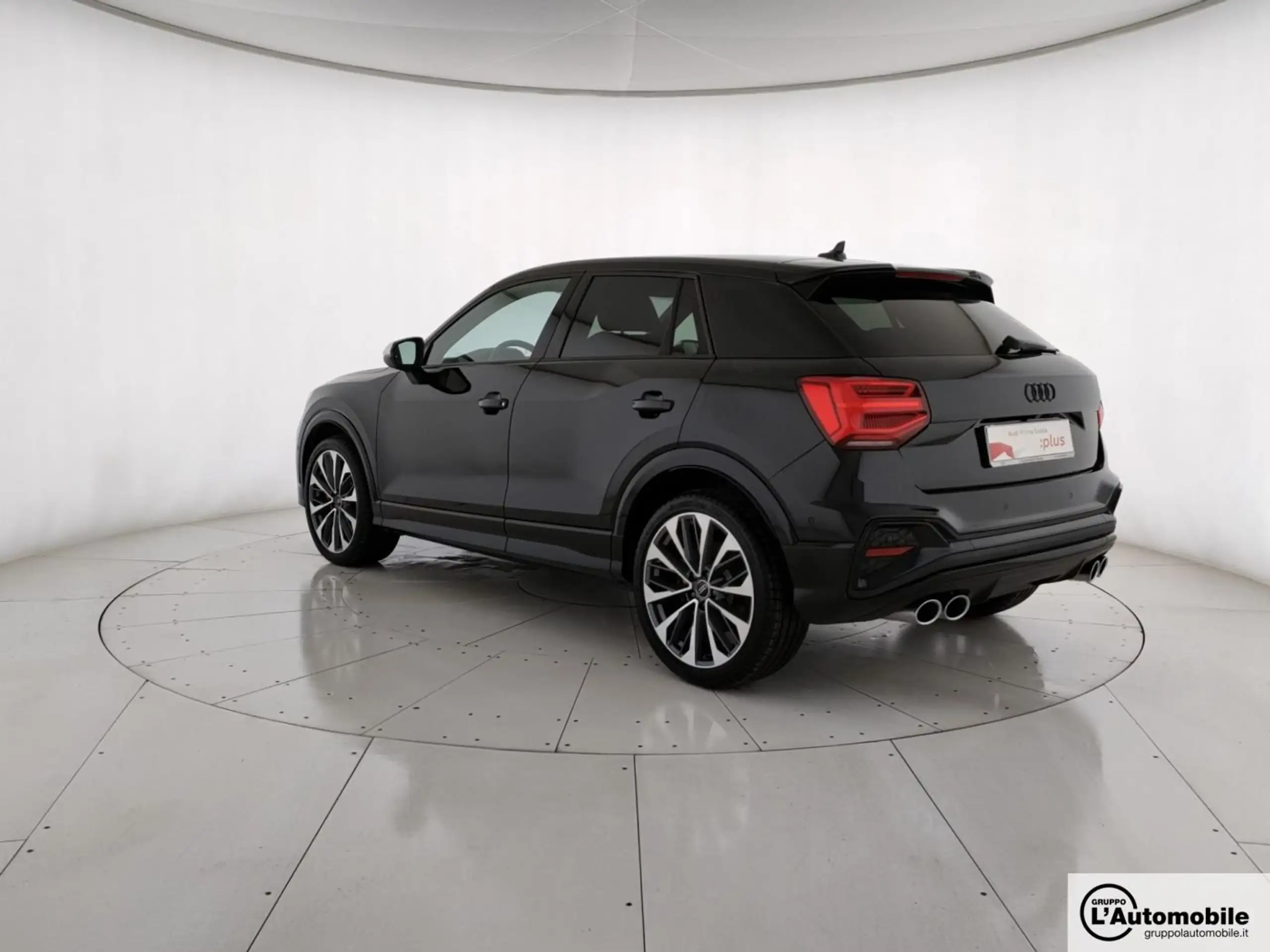 Audi - SQ2