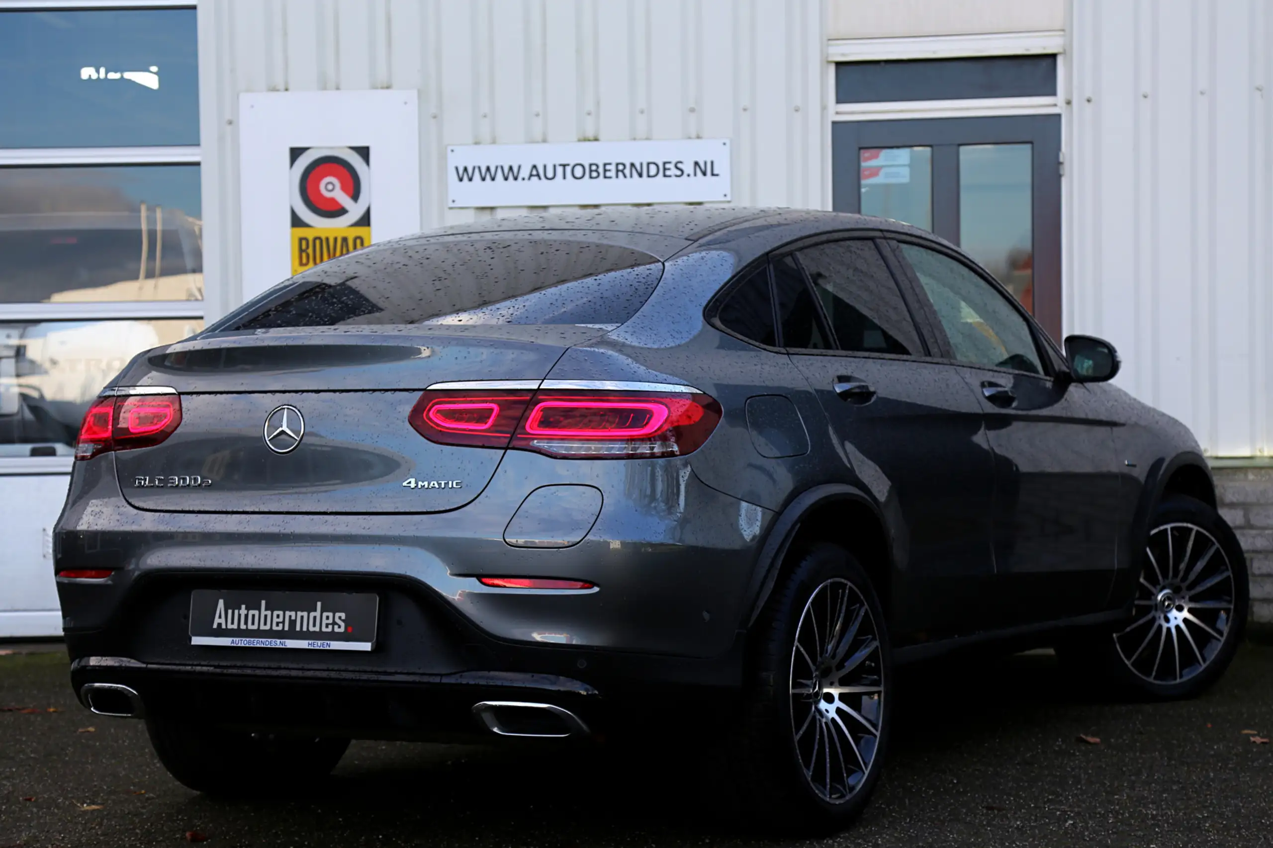 Mercedes-Benz - GLC 300