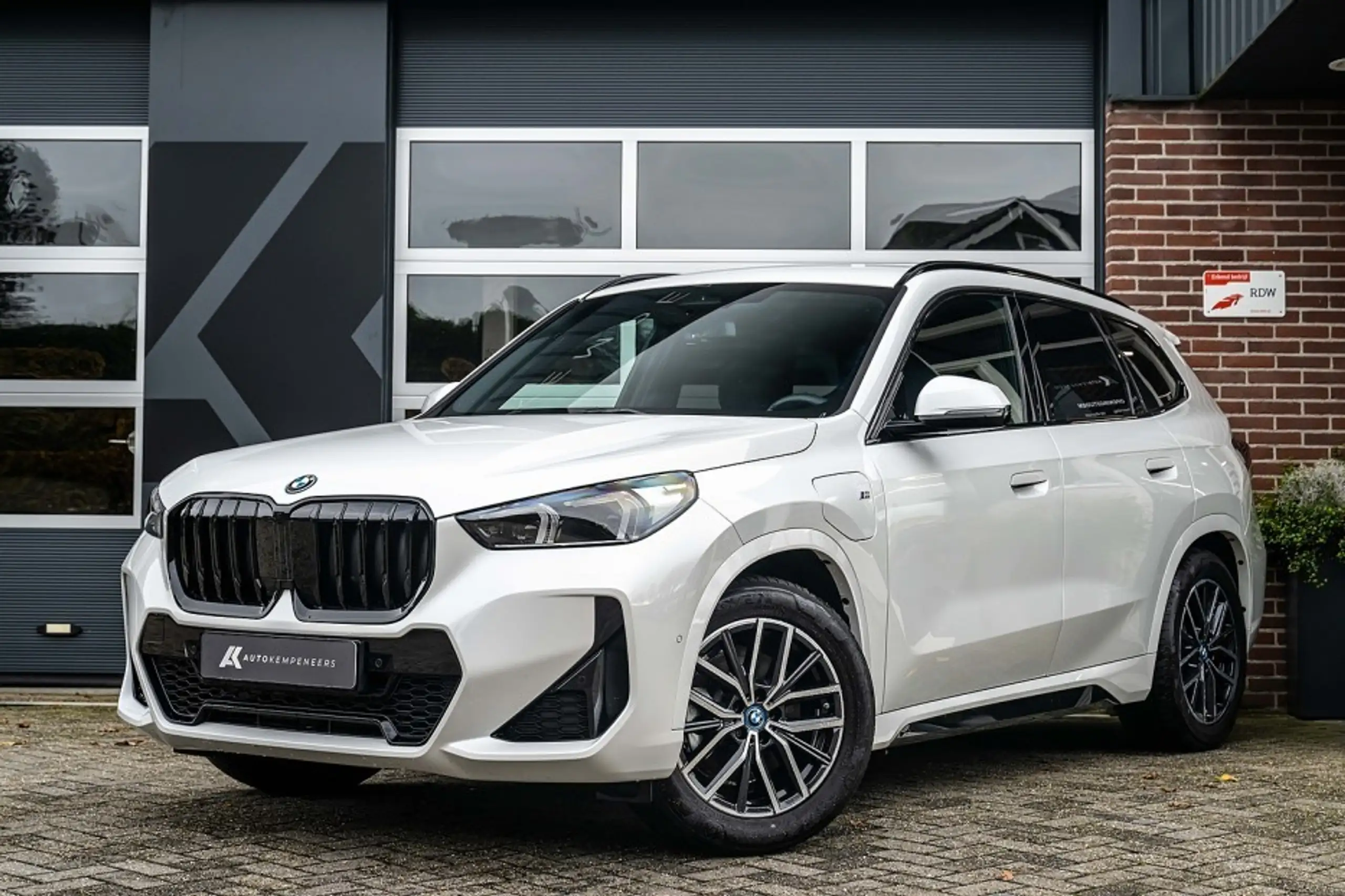 BMW - X1