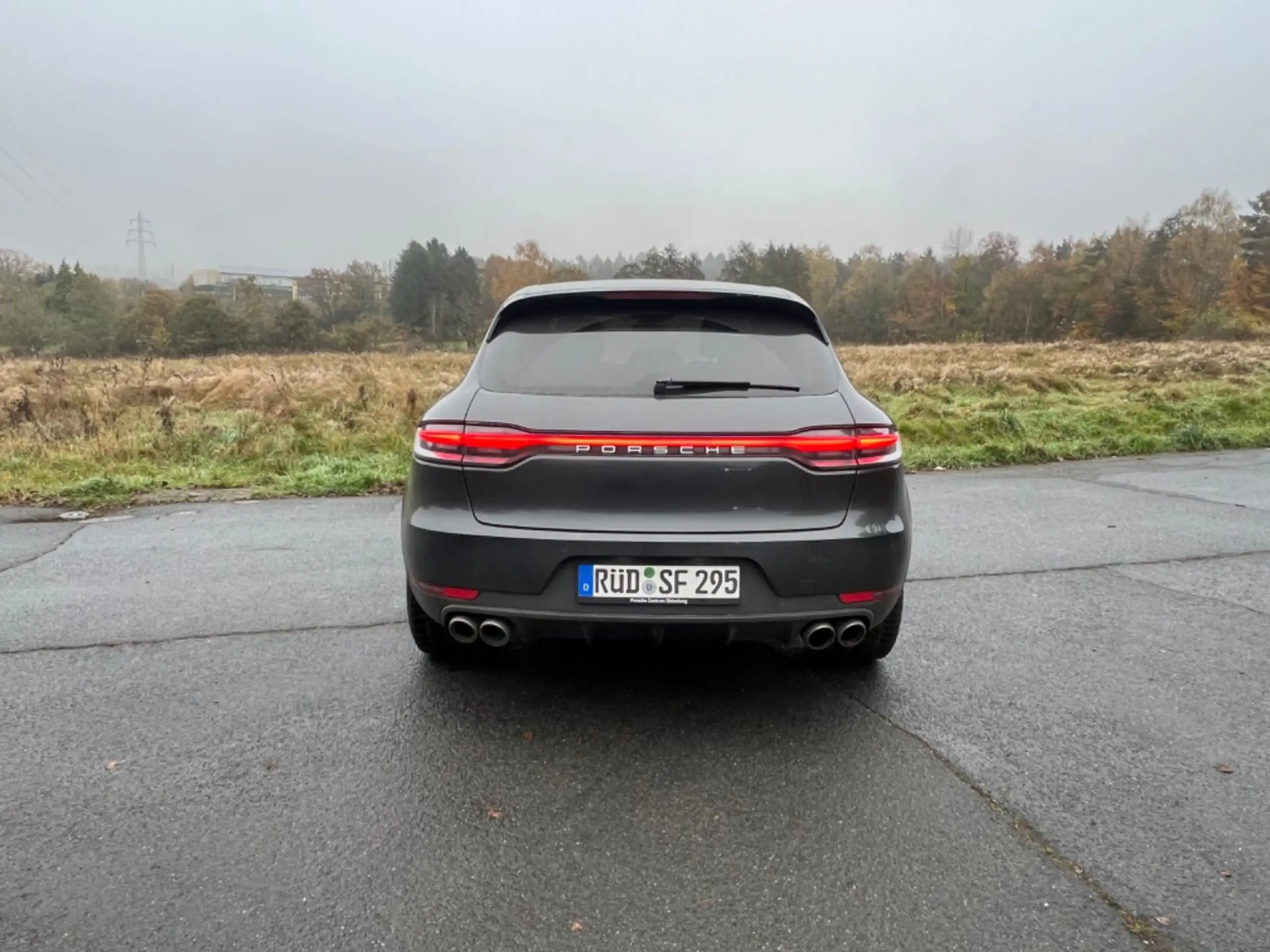 Porsche - Macan