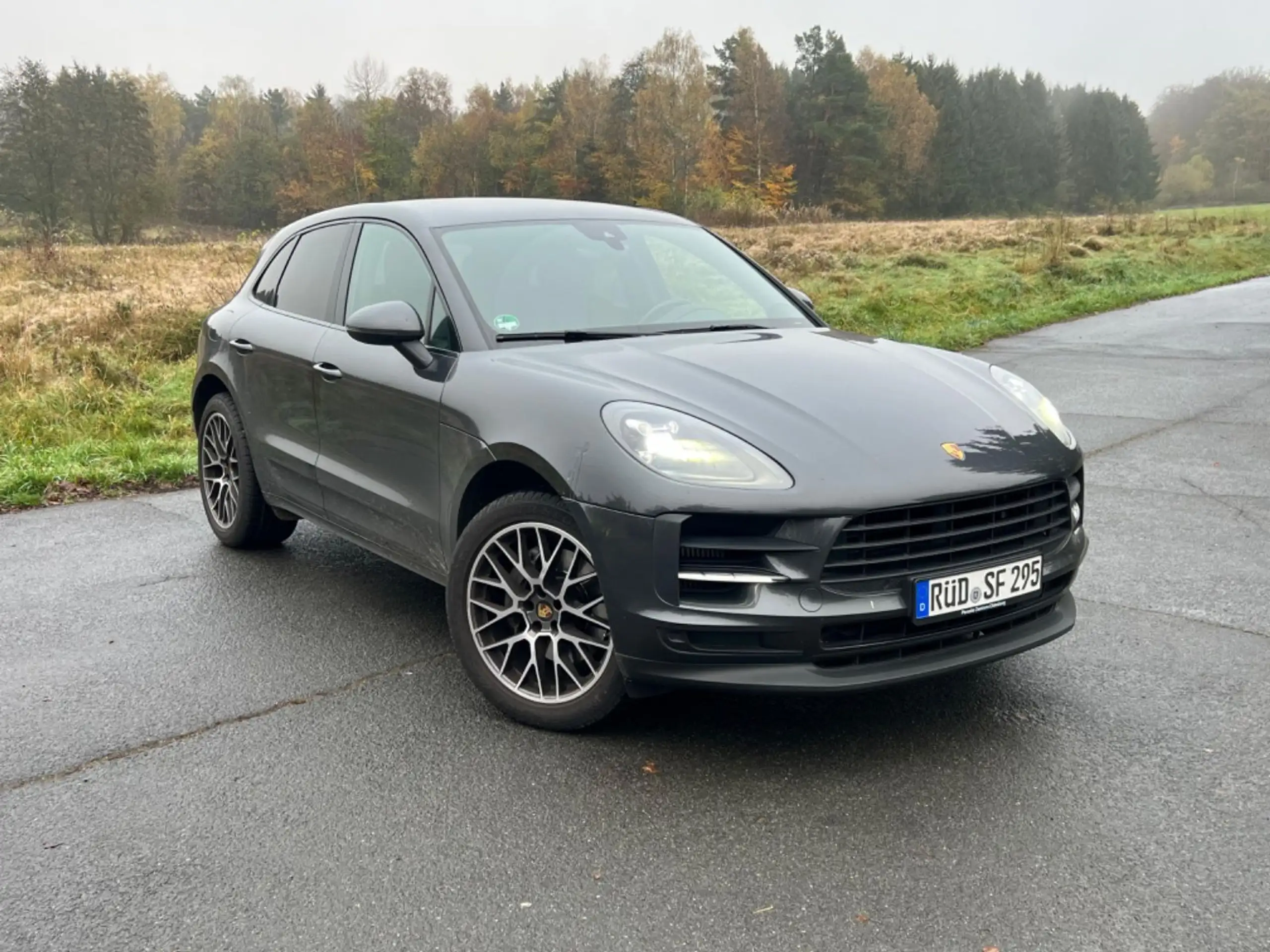 Porsche - Macan