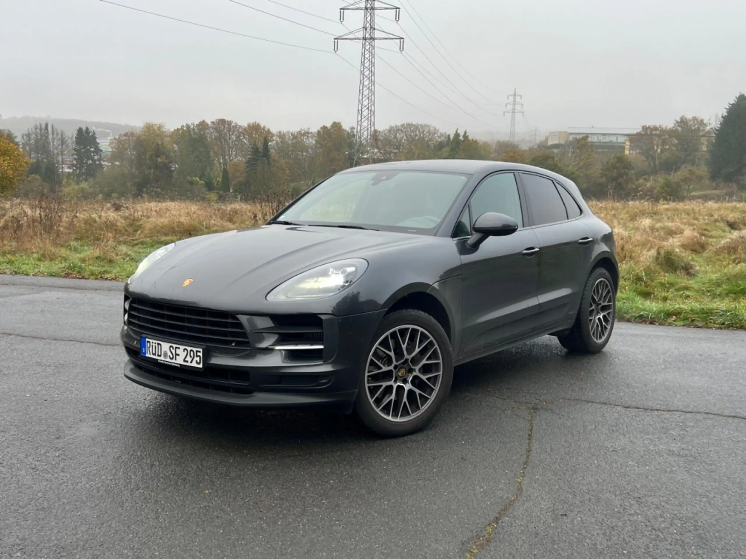 Porsche - Macan