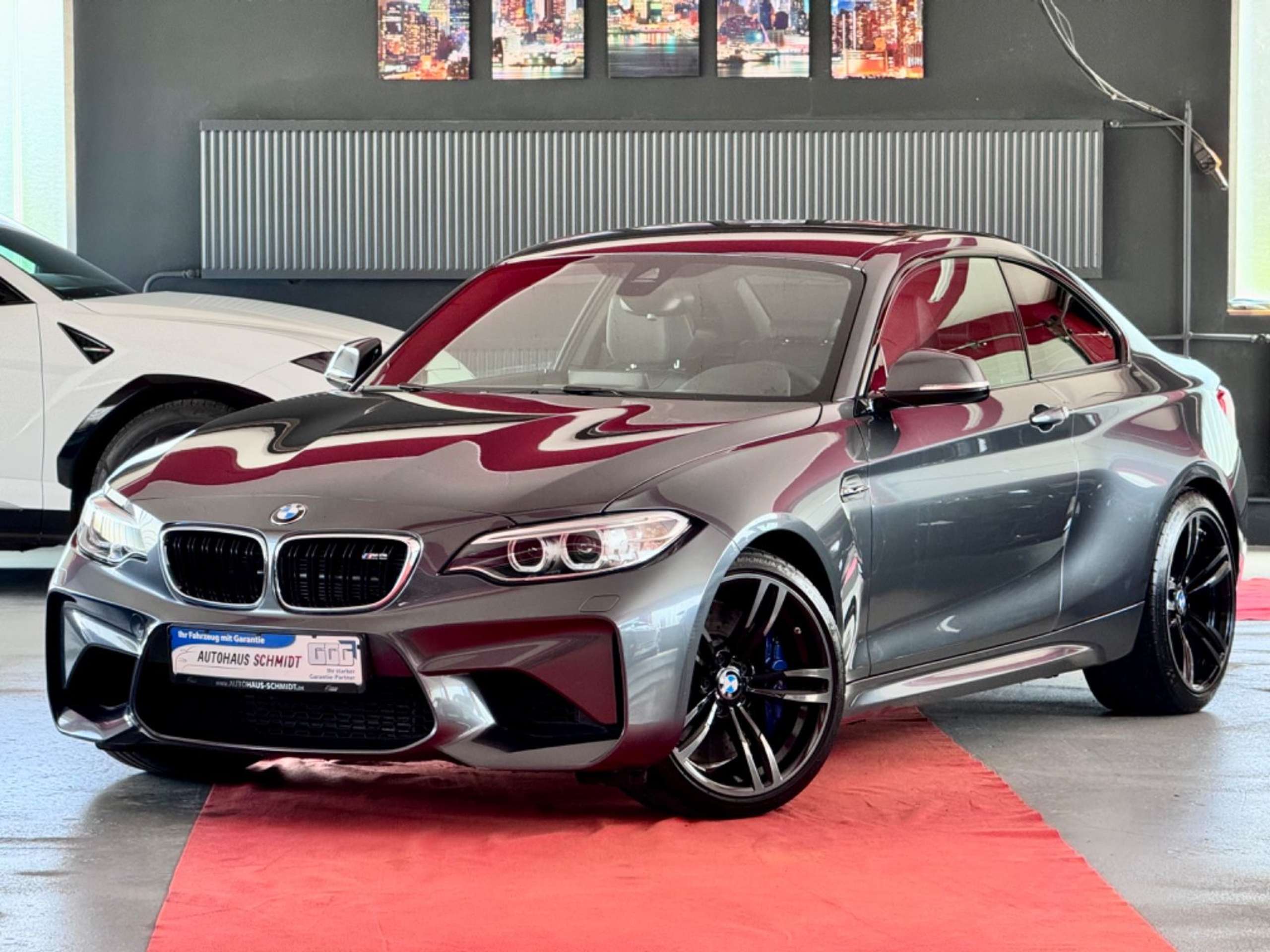 BMW - M2