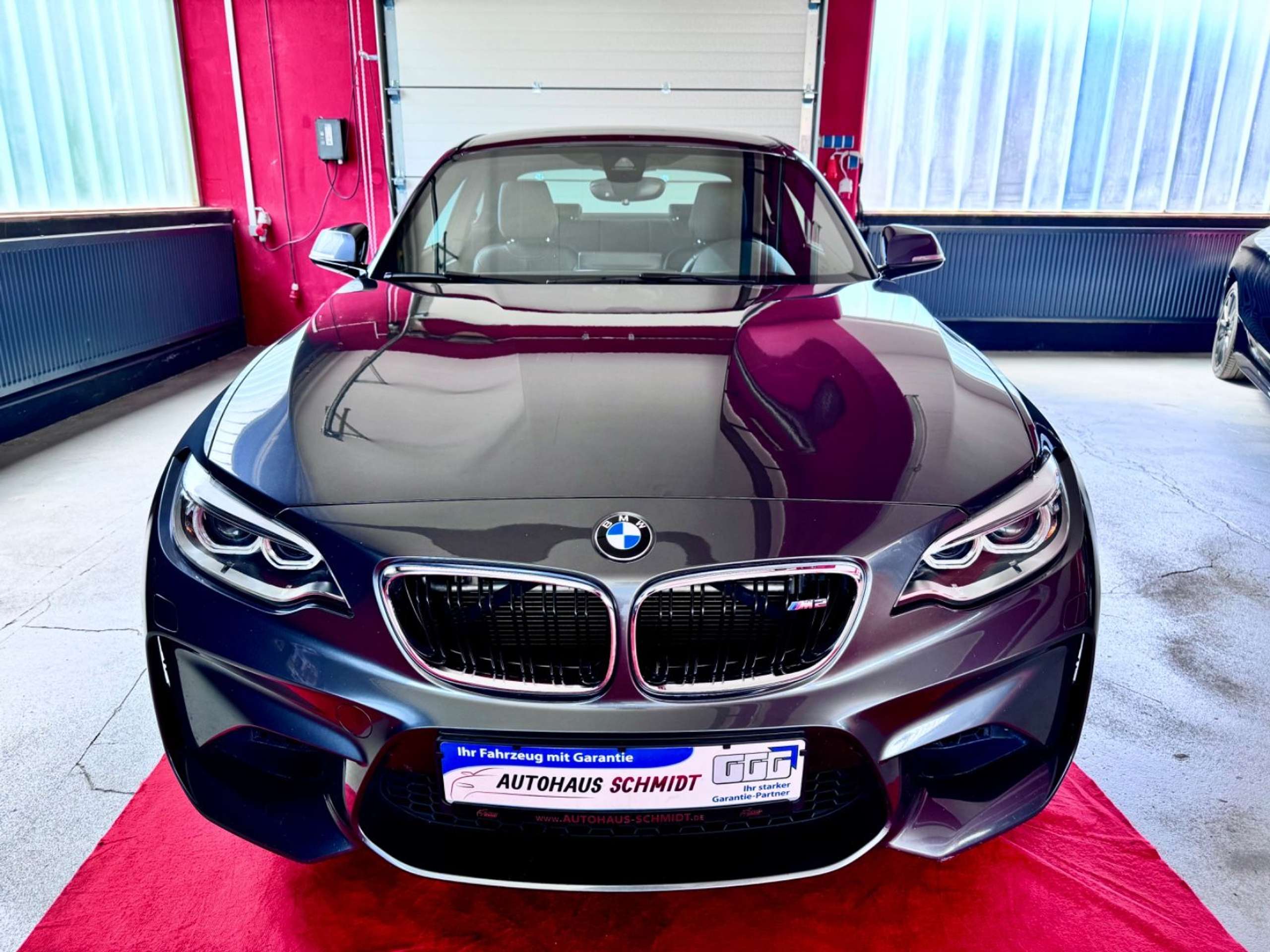 BMW - M2