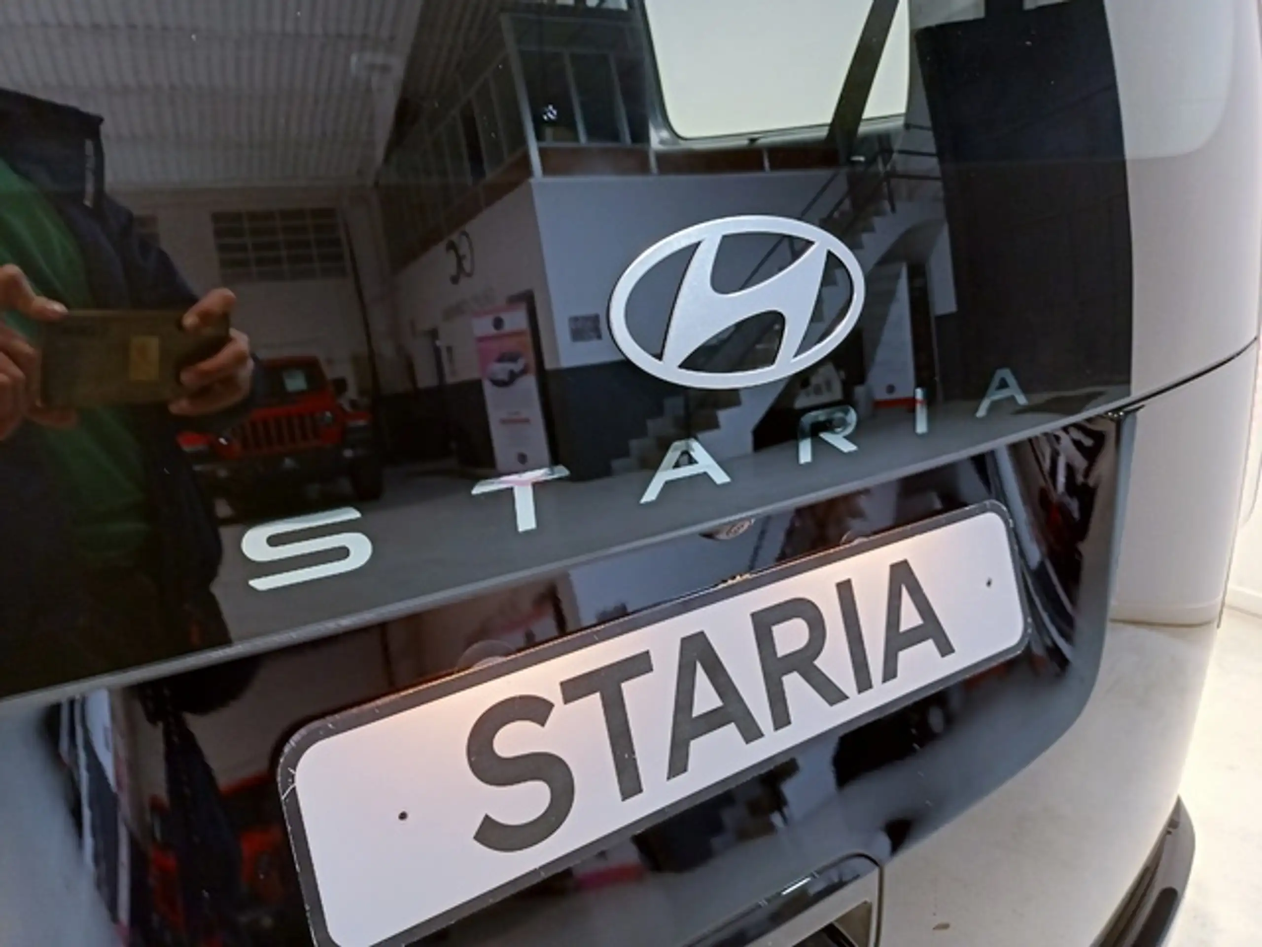 Hyundai - STARIA