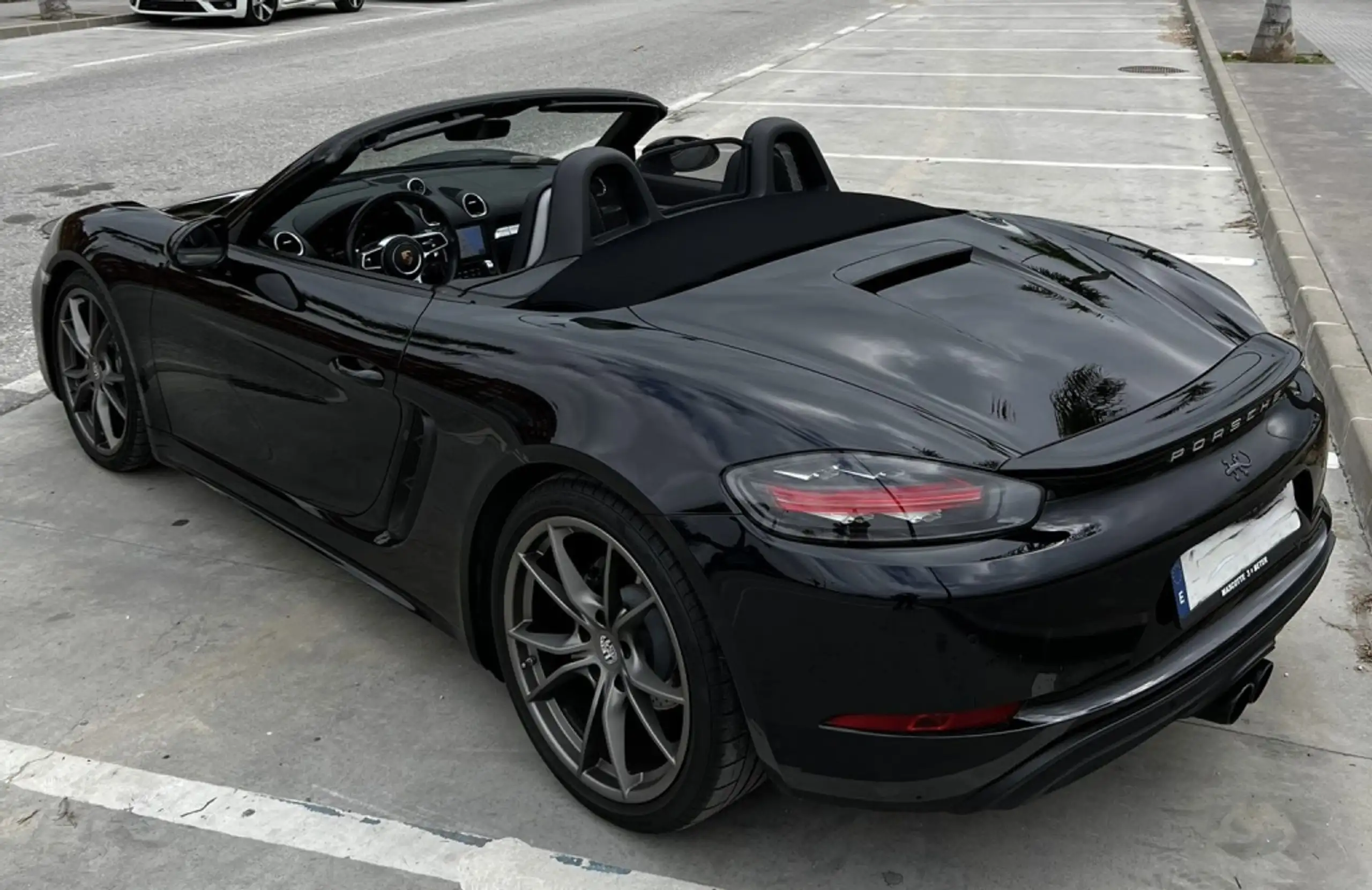 Porsche - Boxster