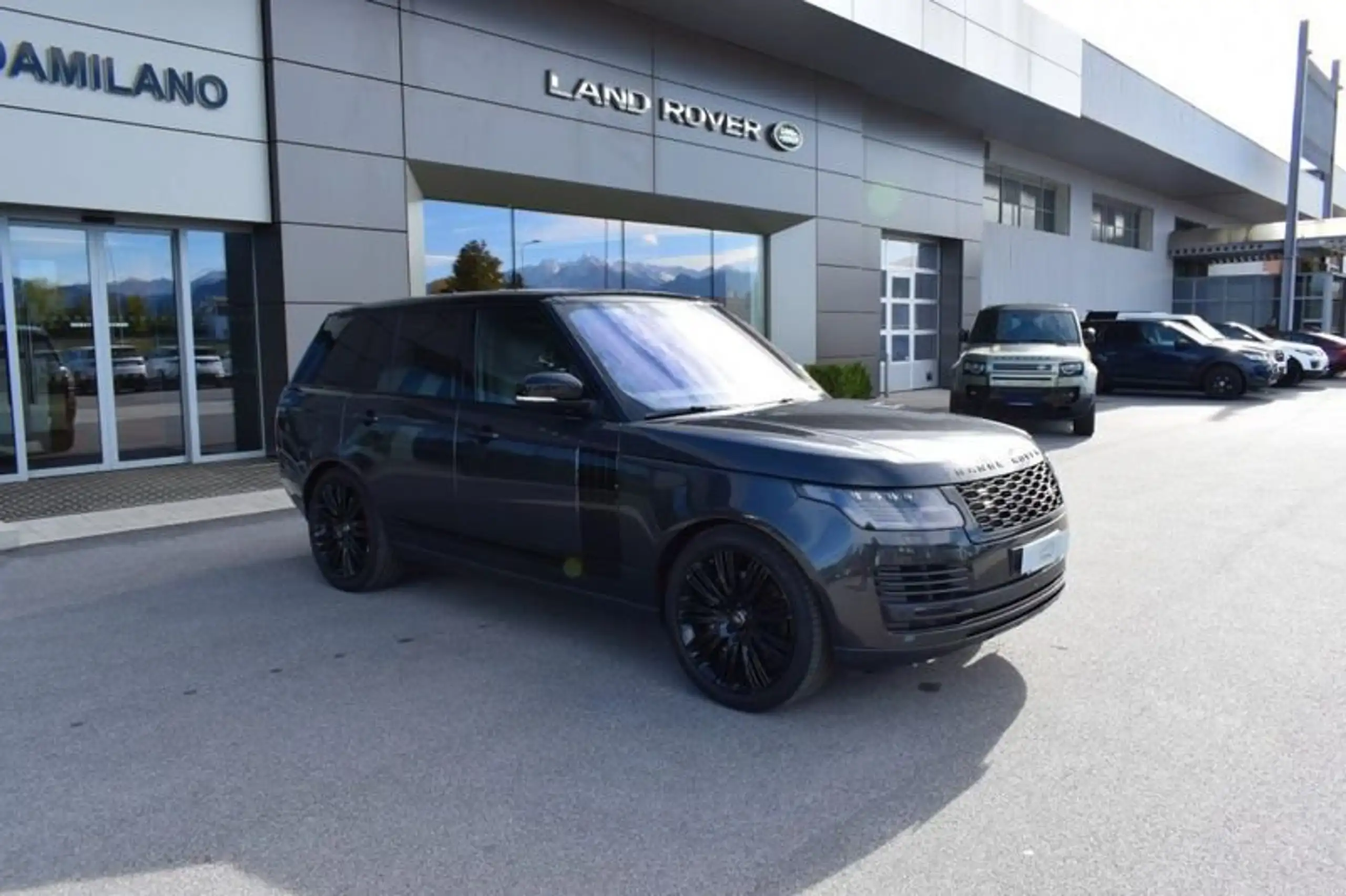 Land Rover - Range Rover