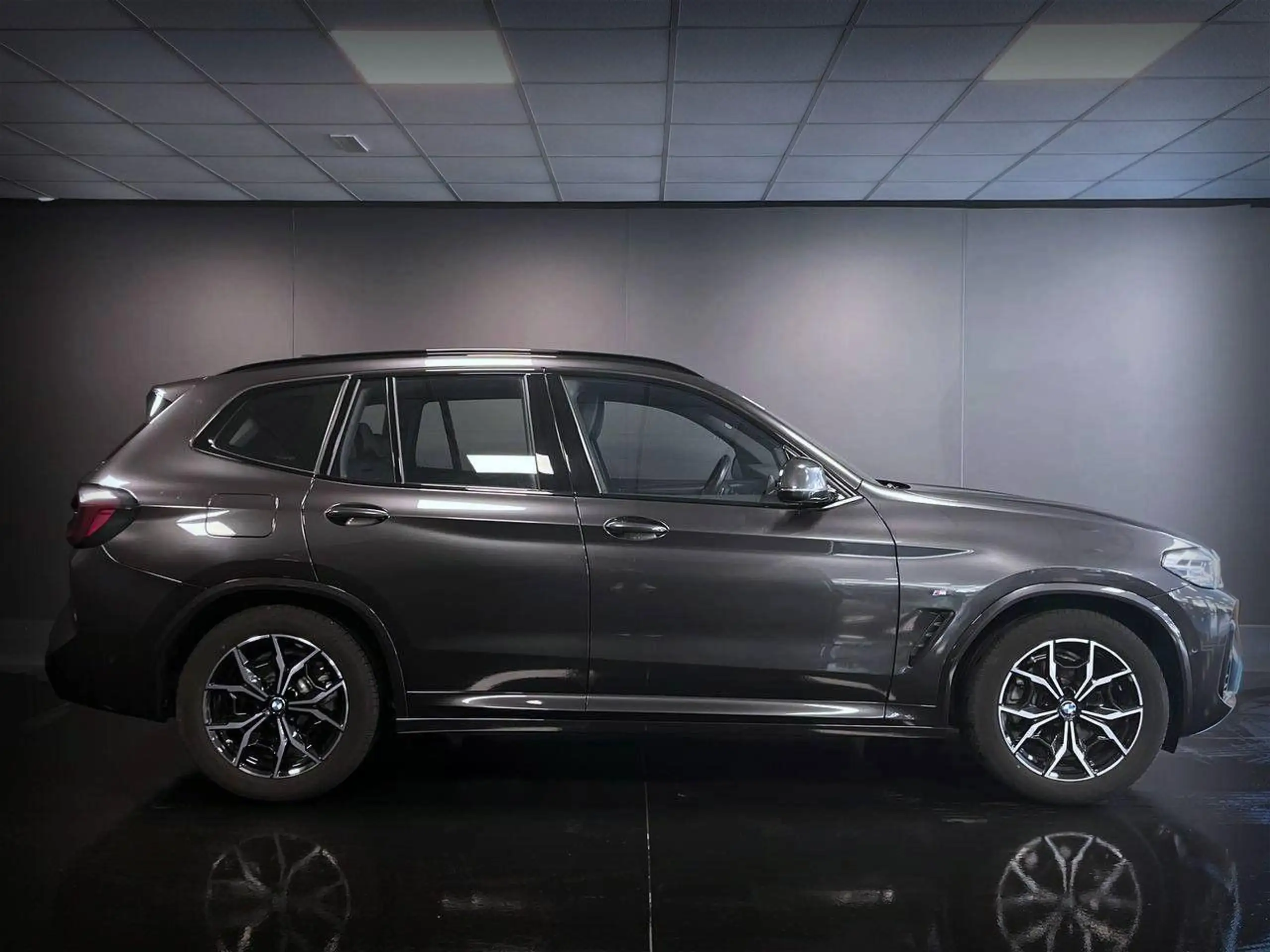 BMW - X3