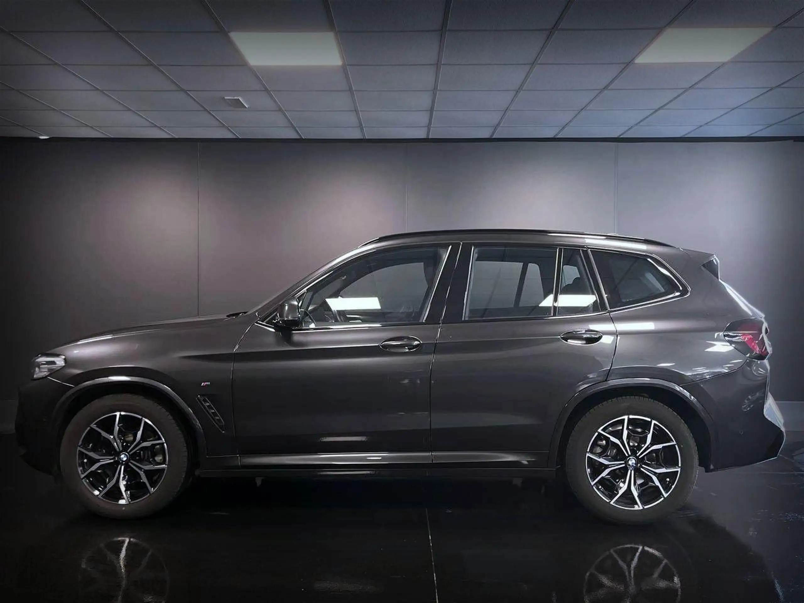 BMW - X3