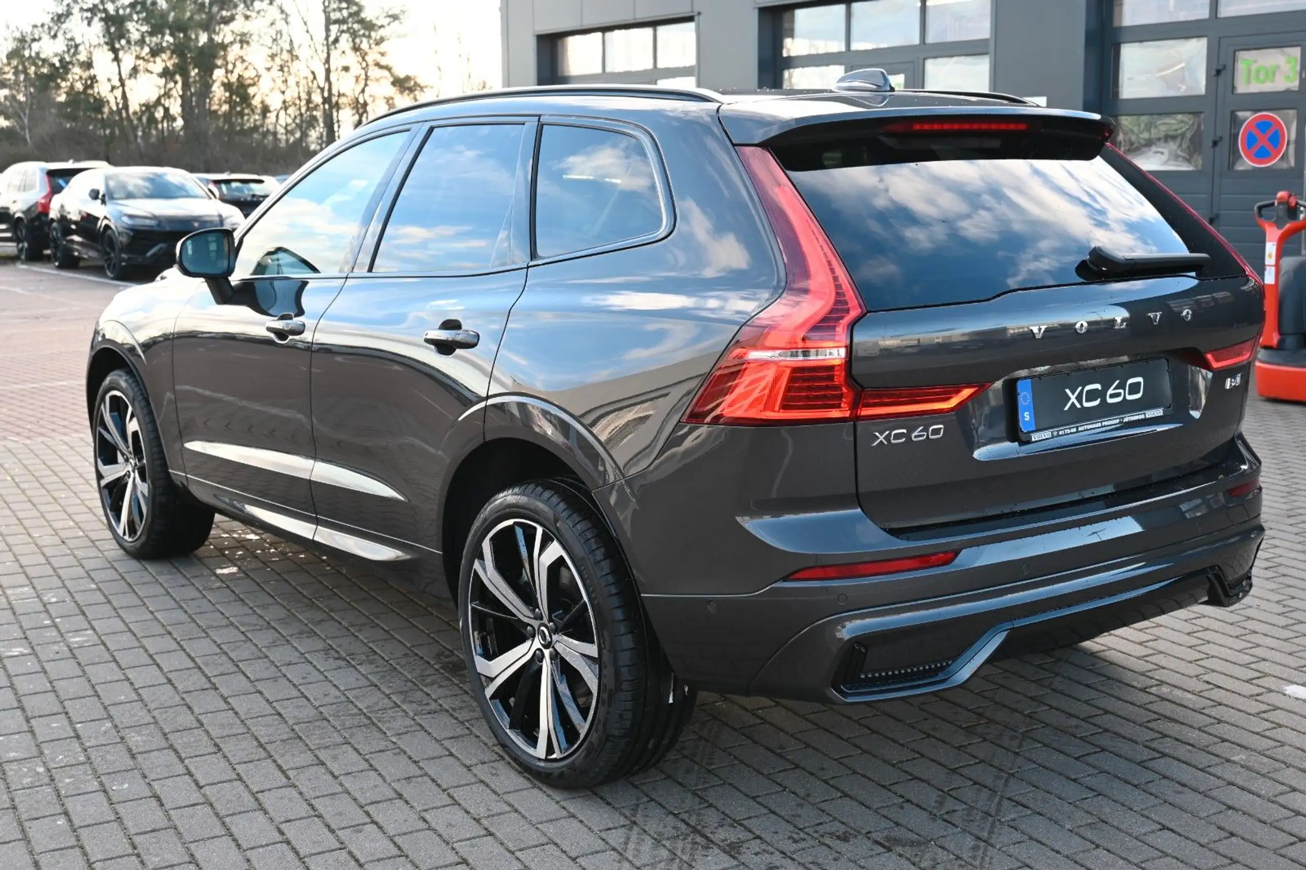 Volvo - XC60