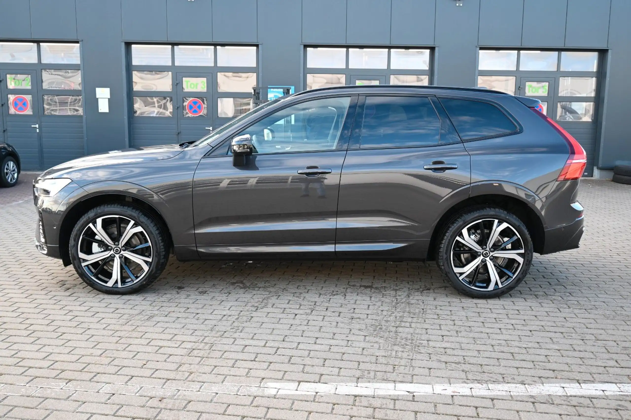 Volvo - XC60