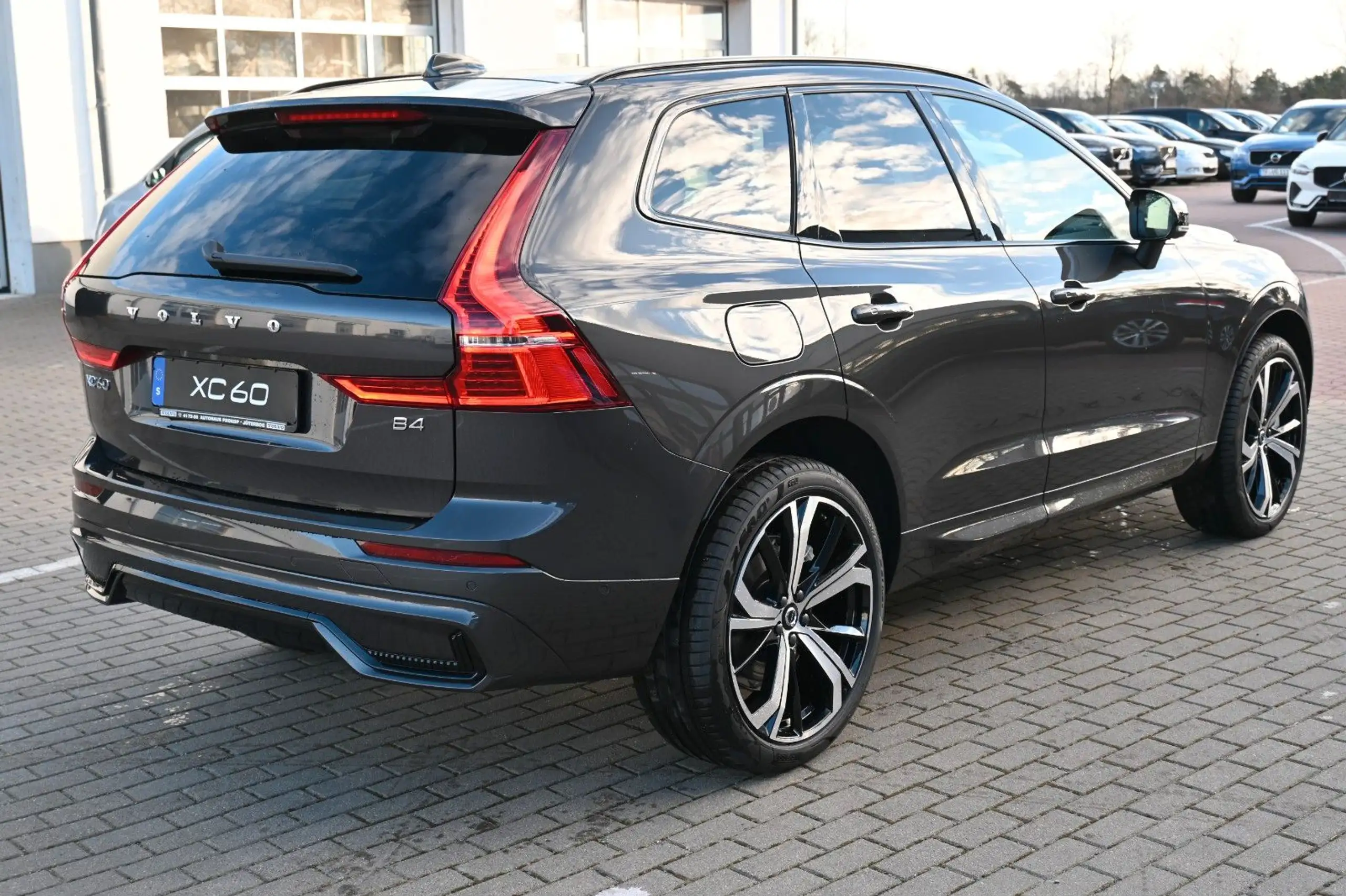 Volvo - XC60