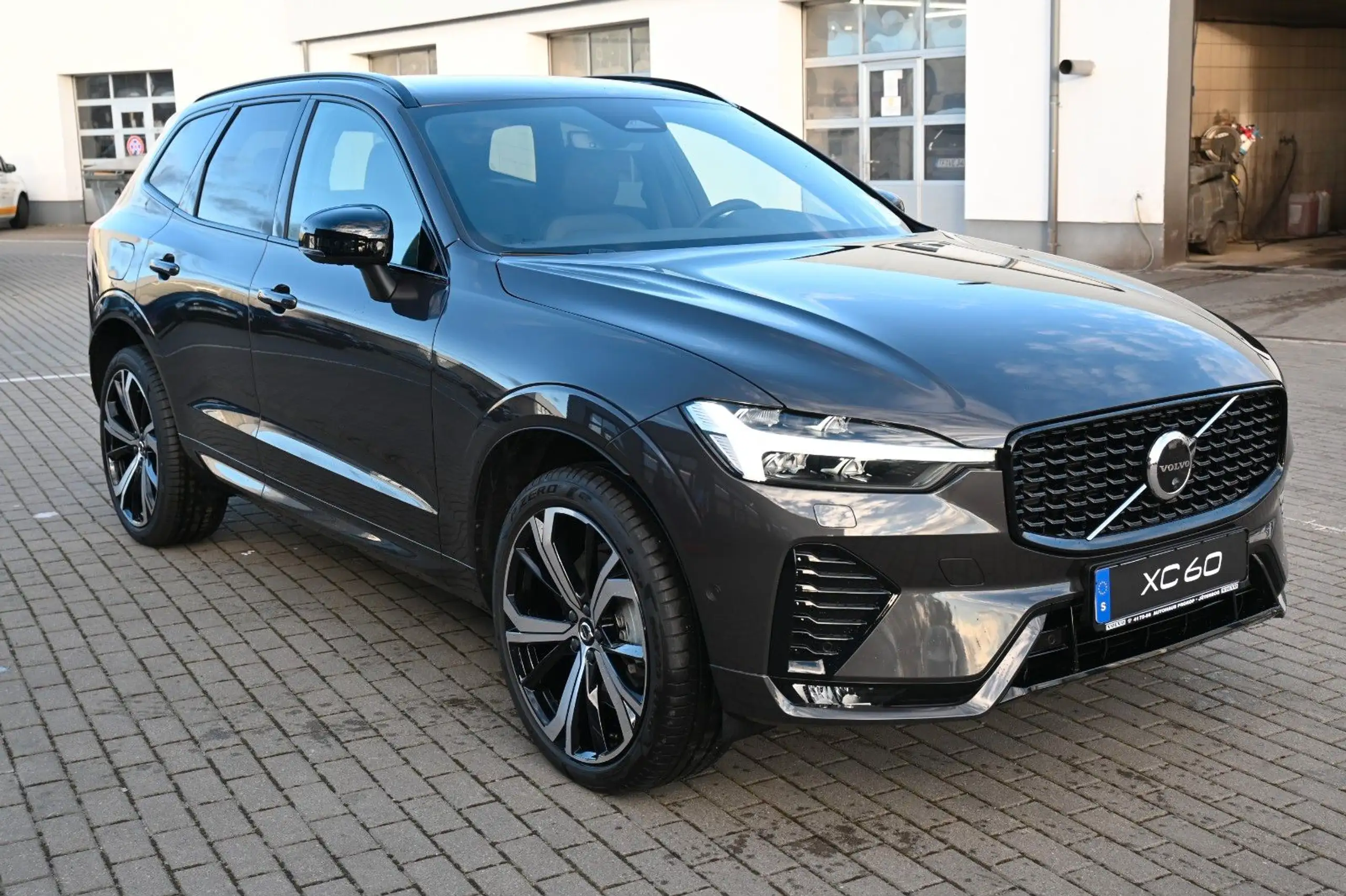 Volvo - XC60