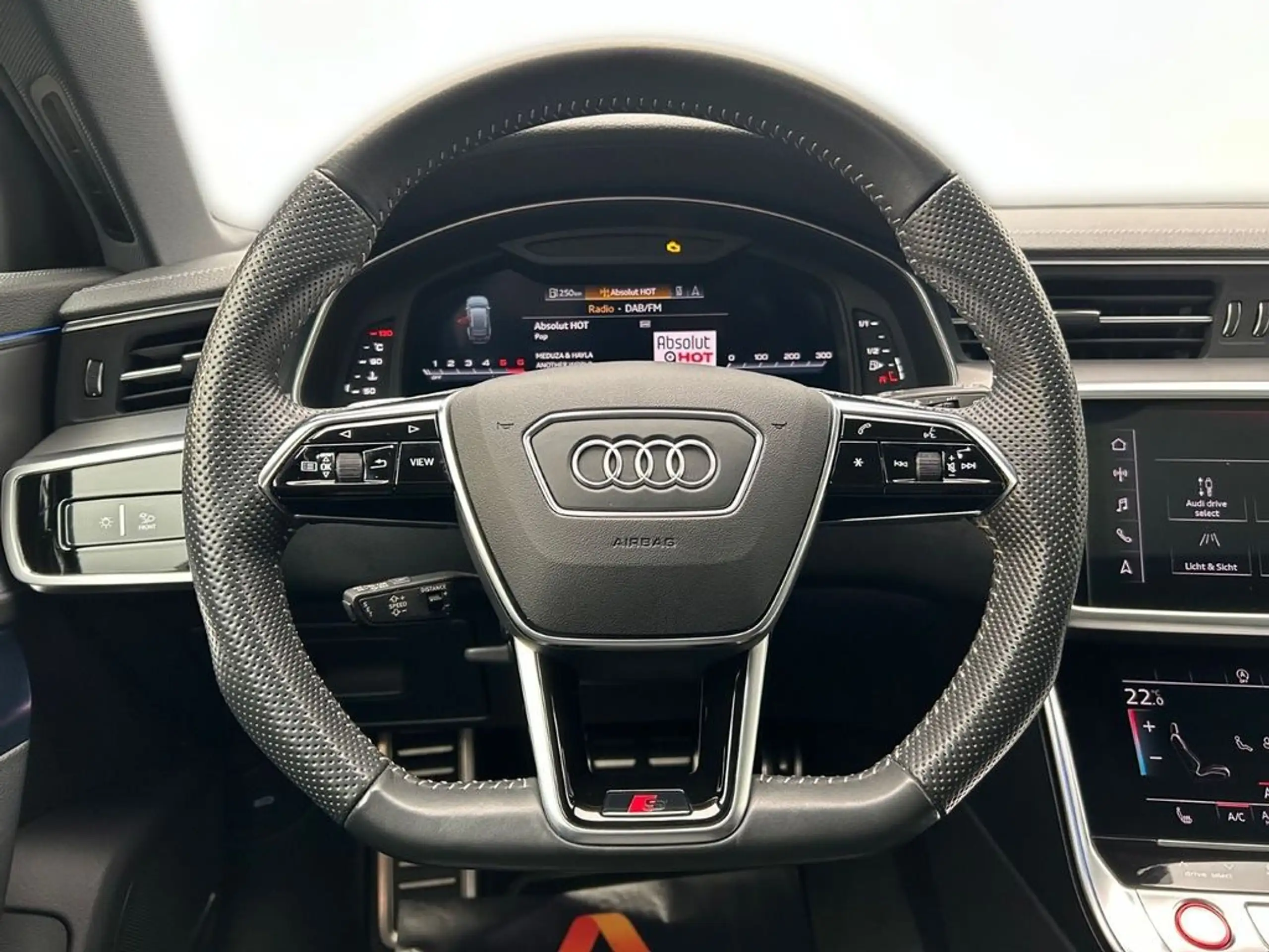 Audi - S6