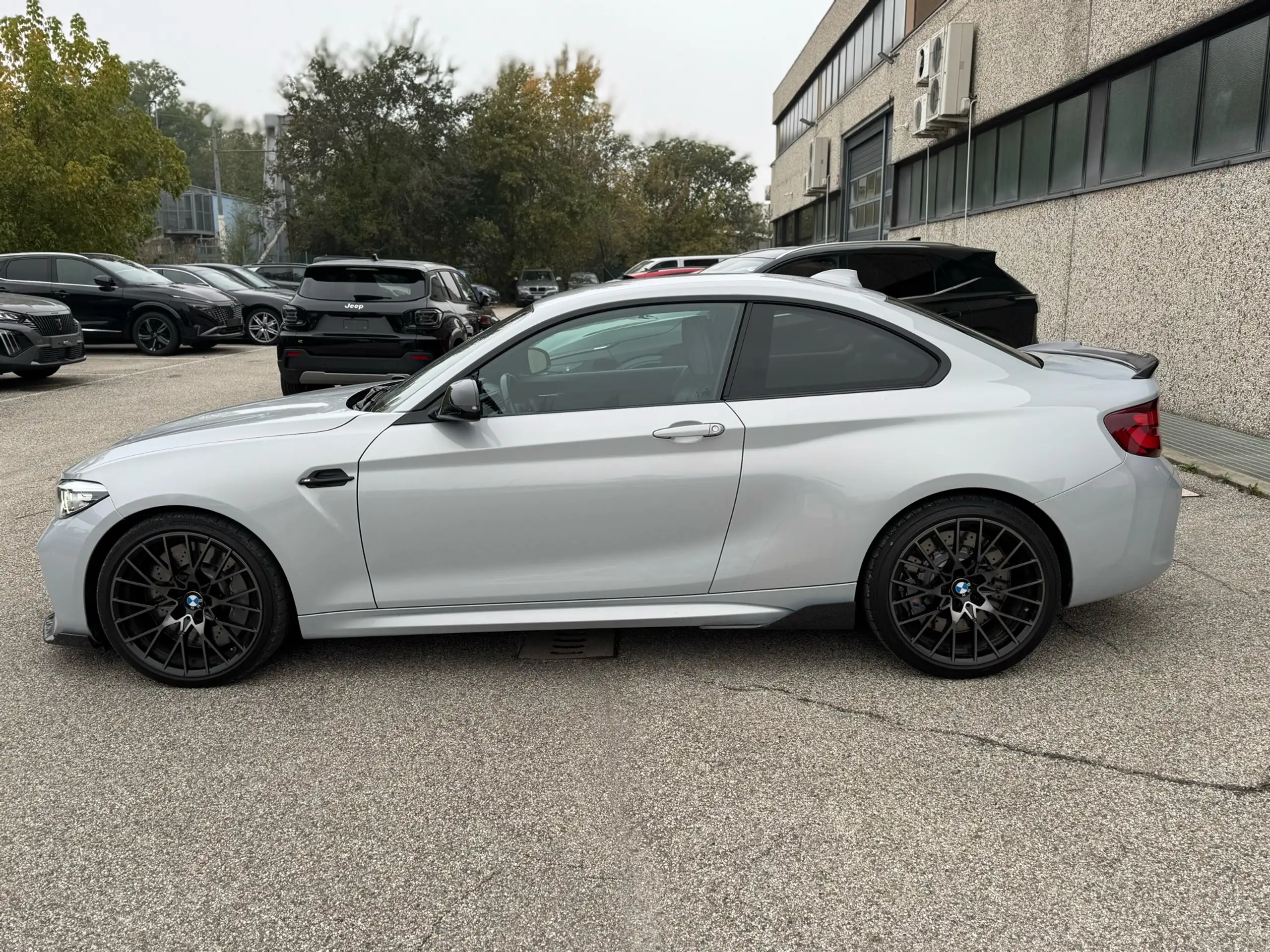 BMW - M2