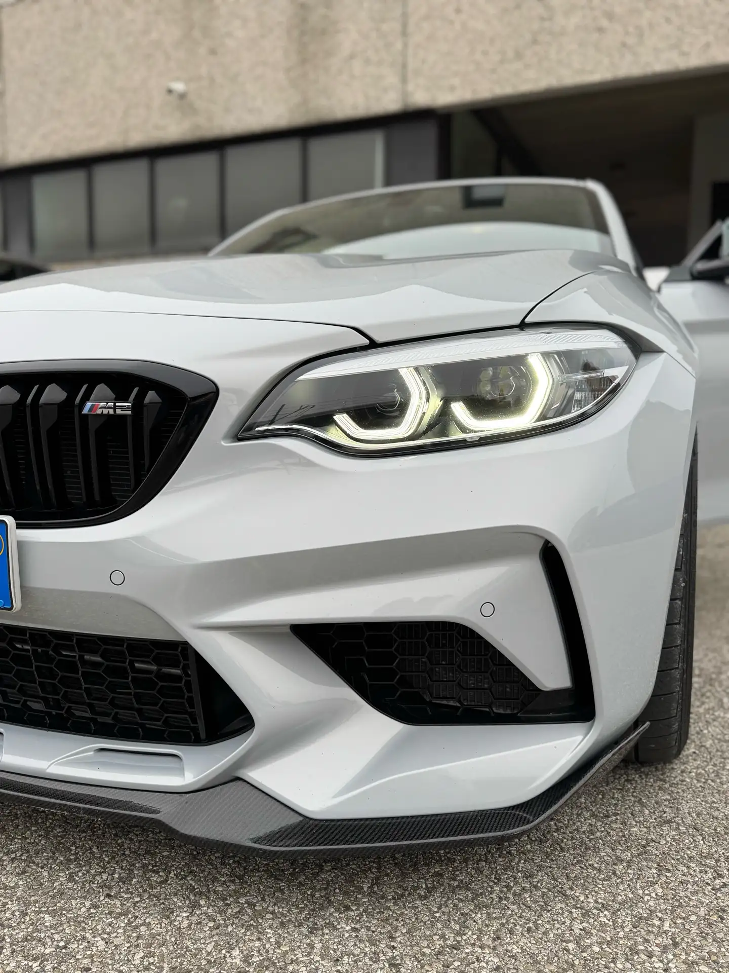 BMW - M2