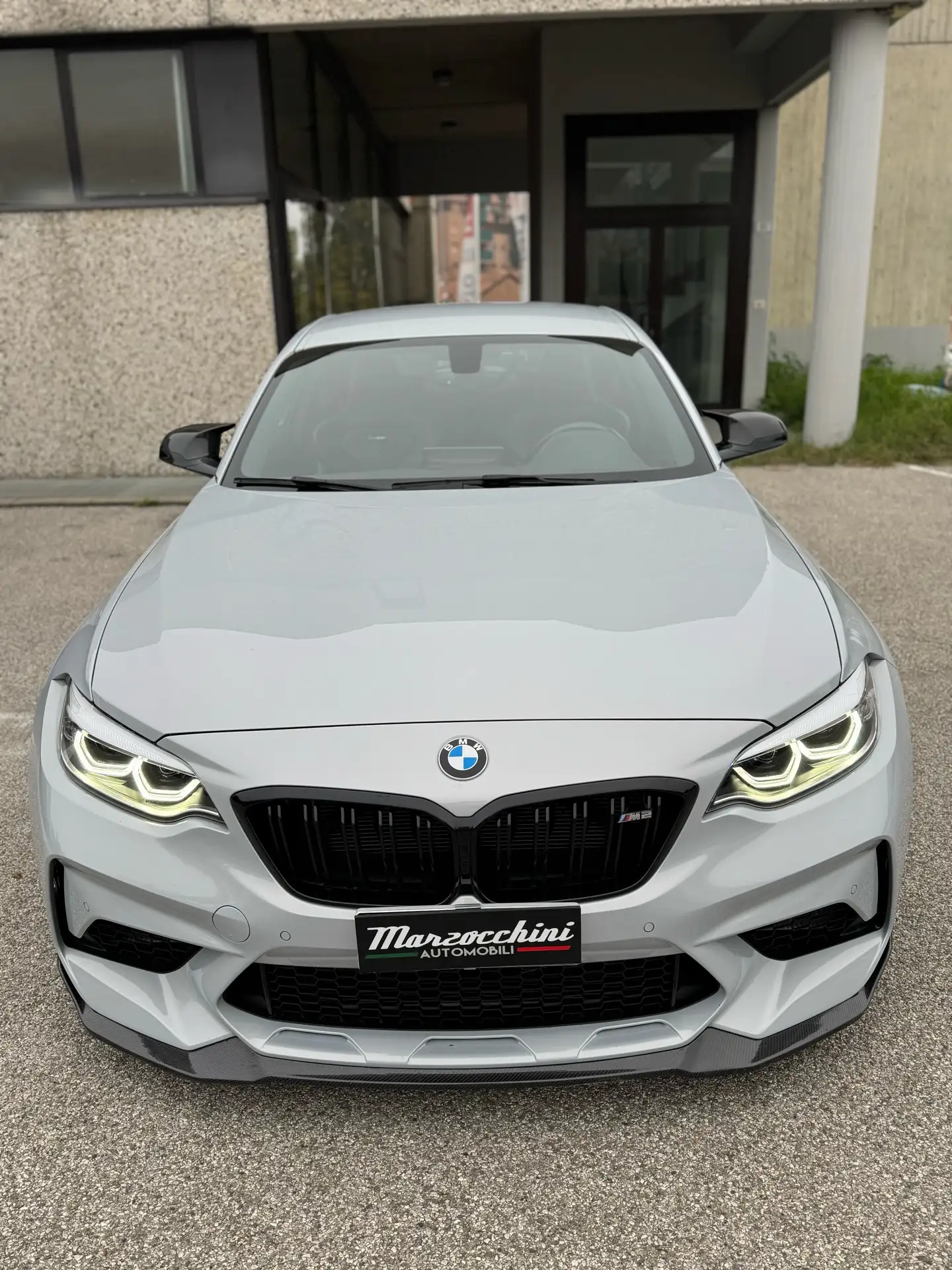 BMW - M2