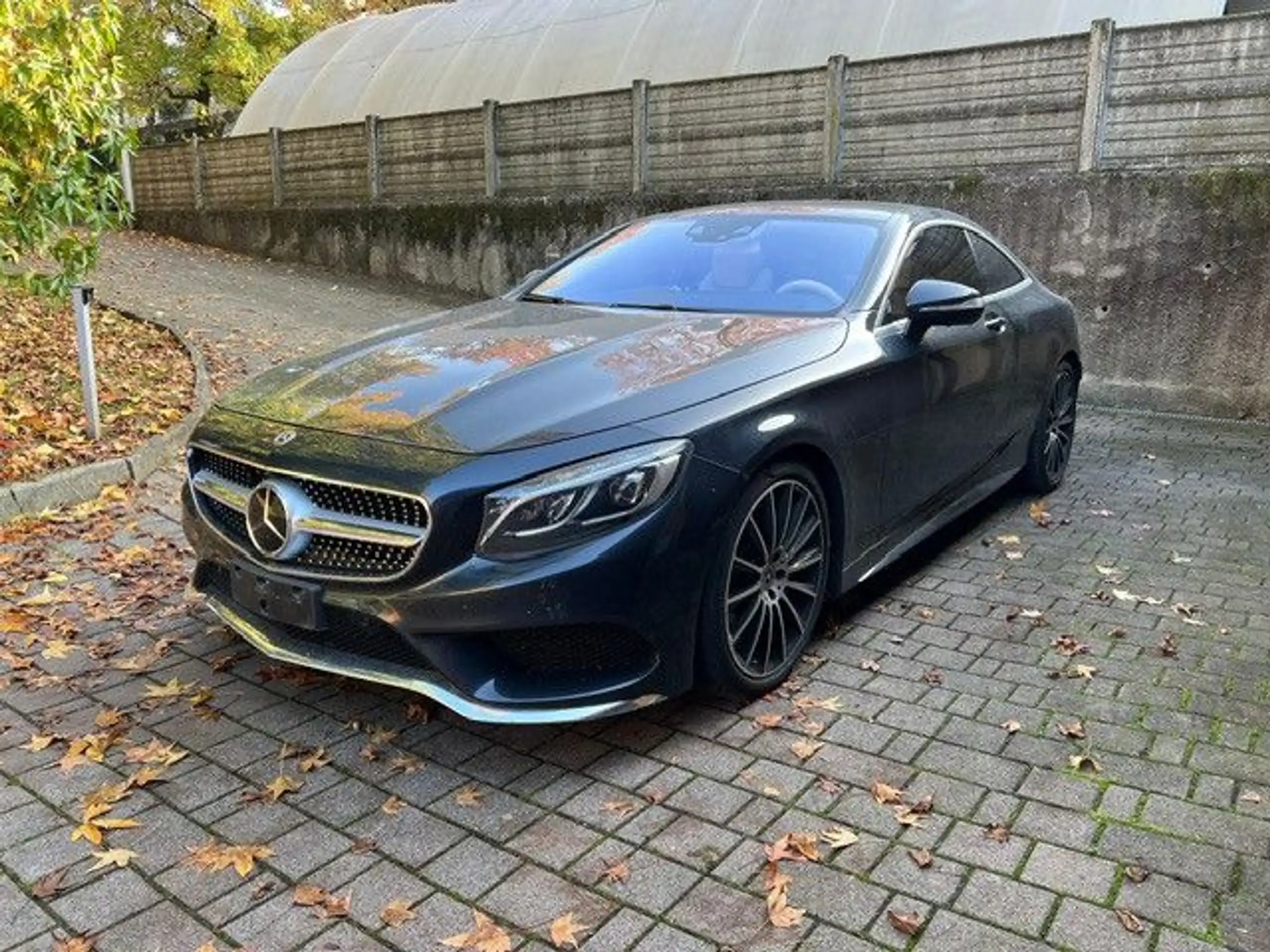 Mercedes-Benz - S 400