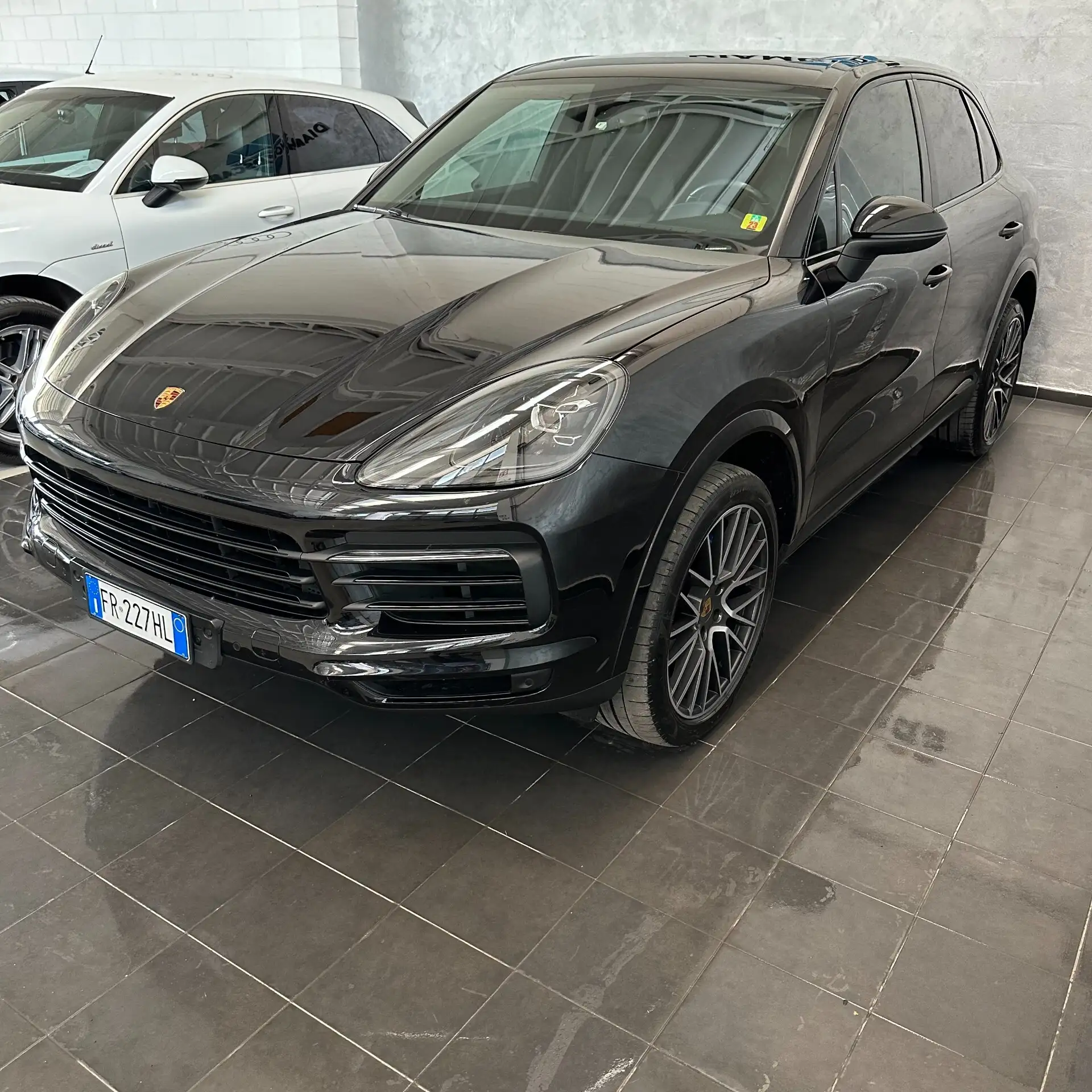 Porsche - Cayenne