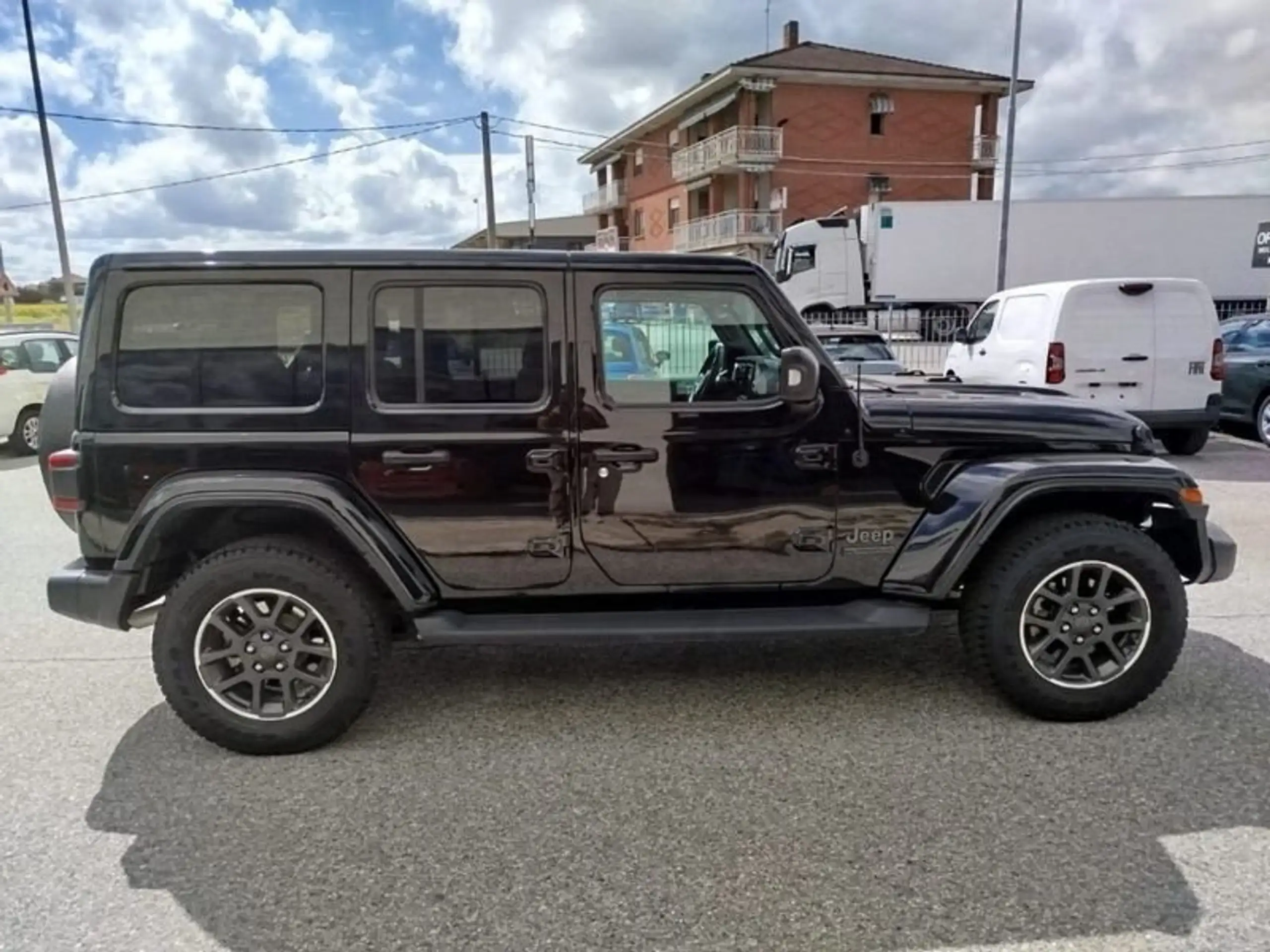 Jeep - Wrangler