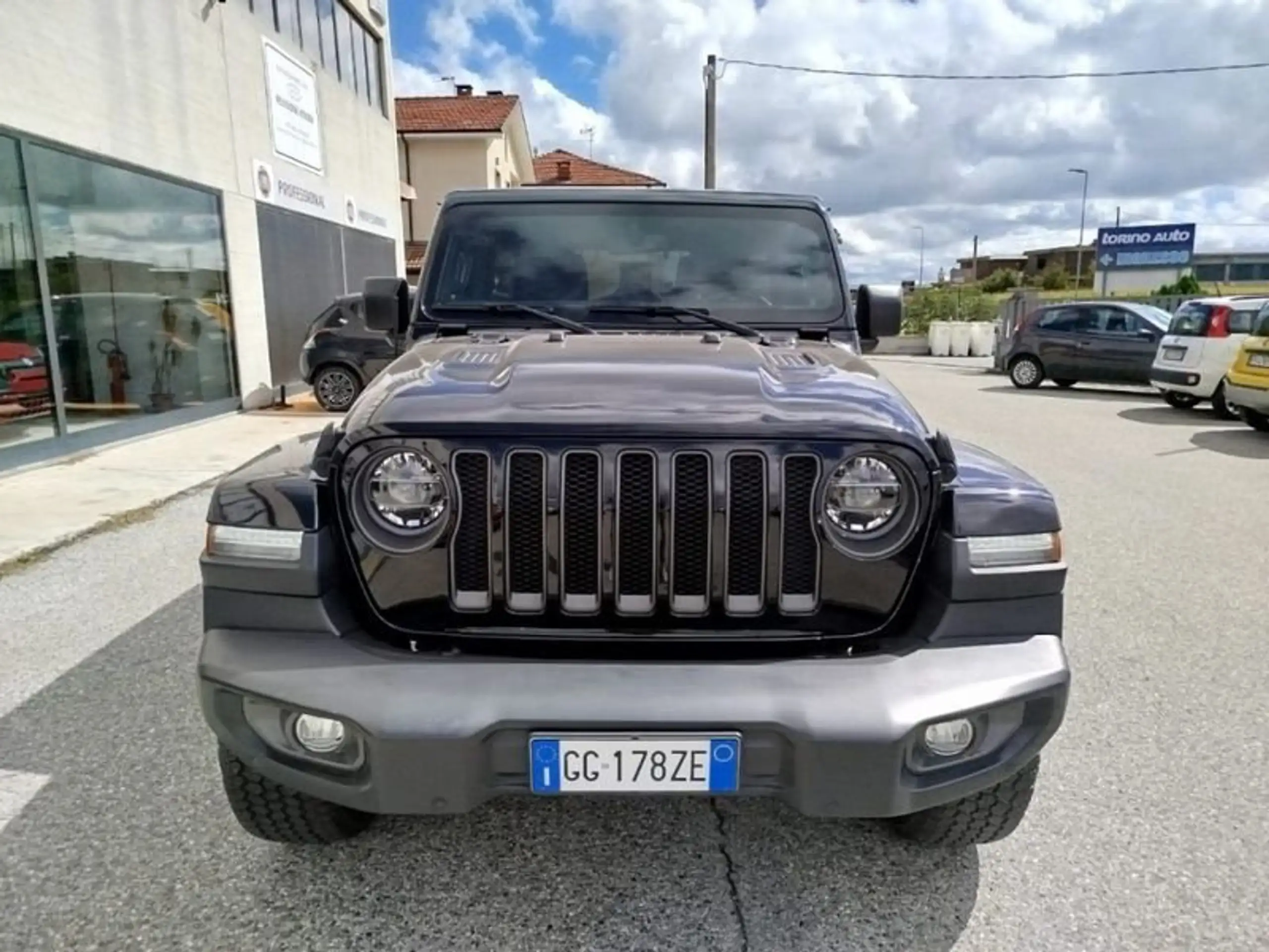 Jeep - Wrangler