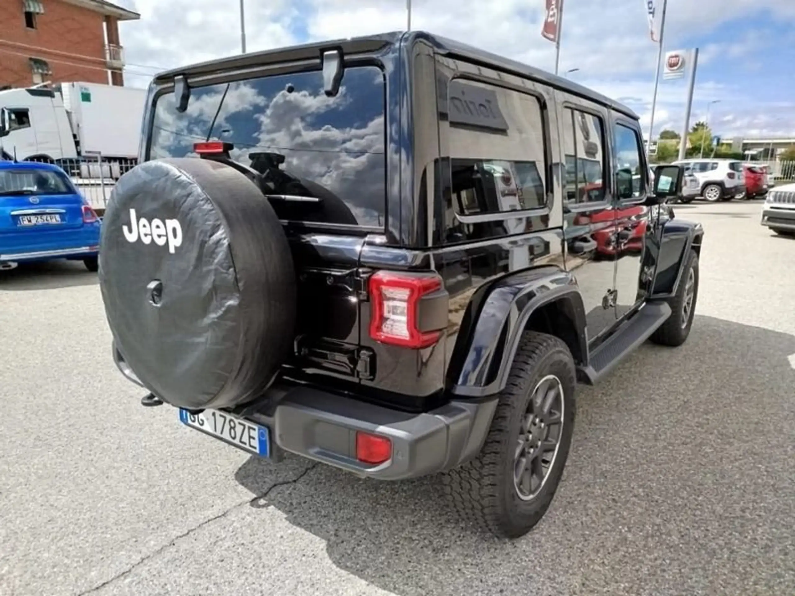 Jeep - Wrangler