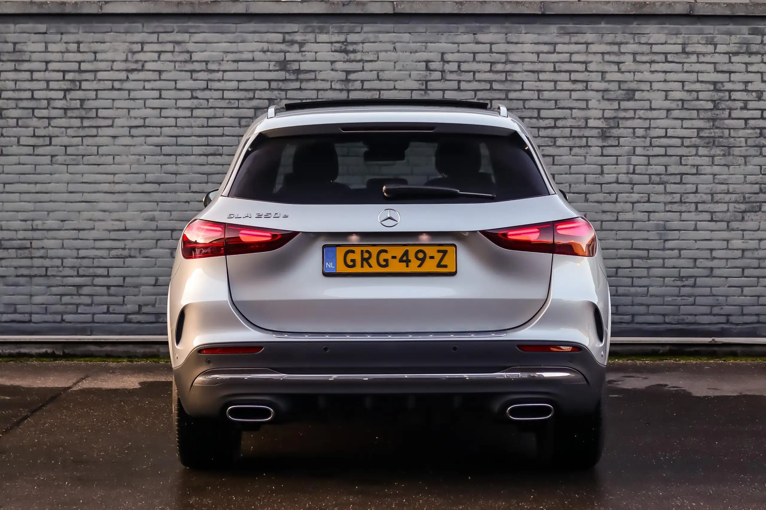 Mercedes-Benz - GLA 250