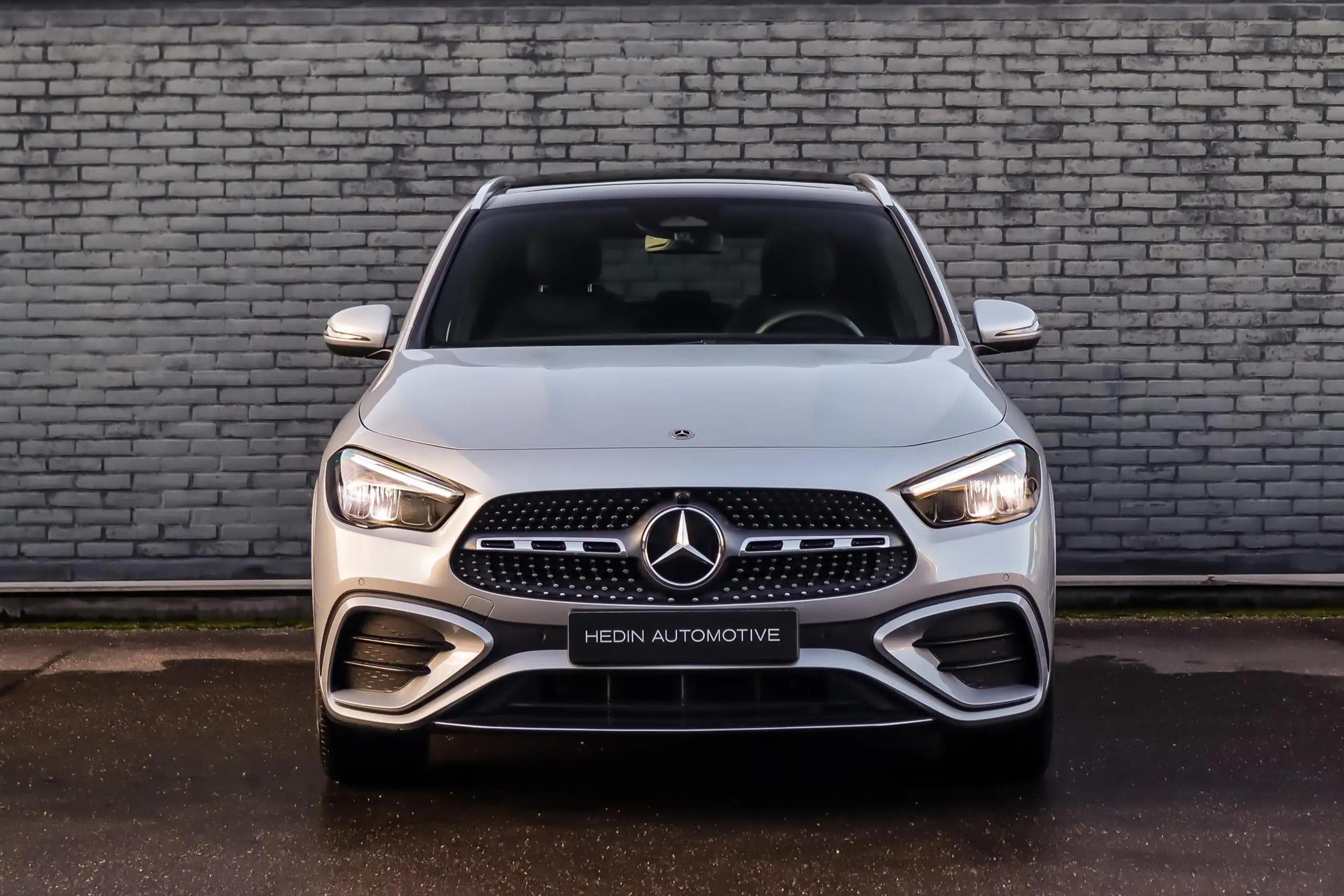 Mercedes-Benz - GLA 250