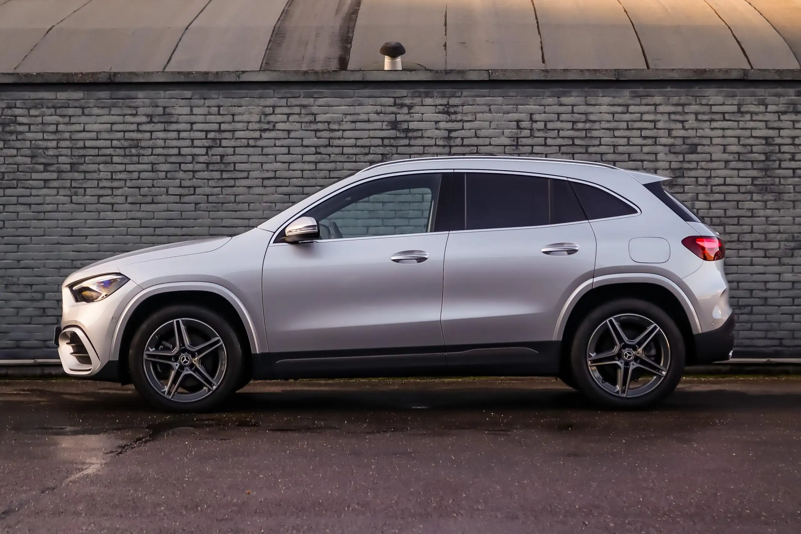 Mercedes-Benz - GLA 250