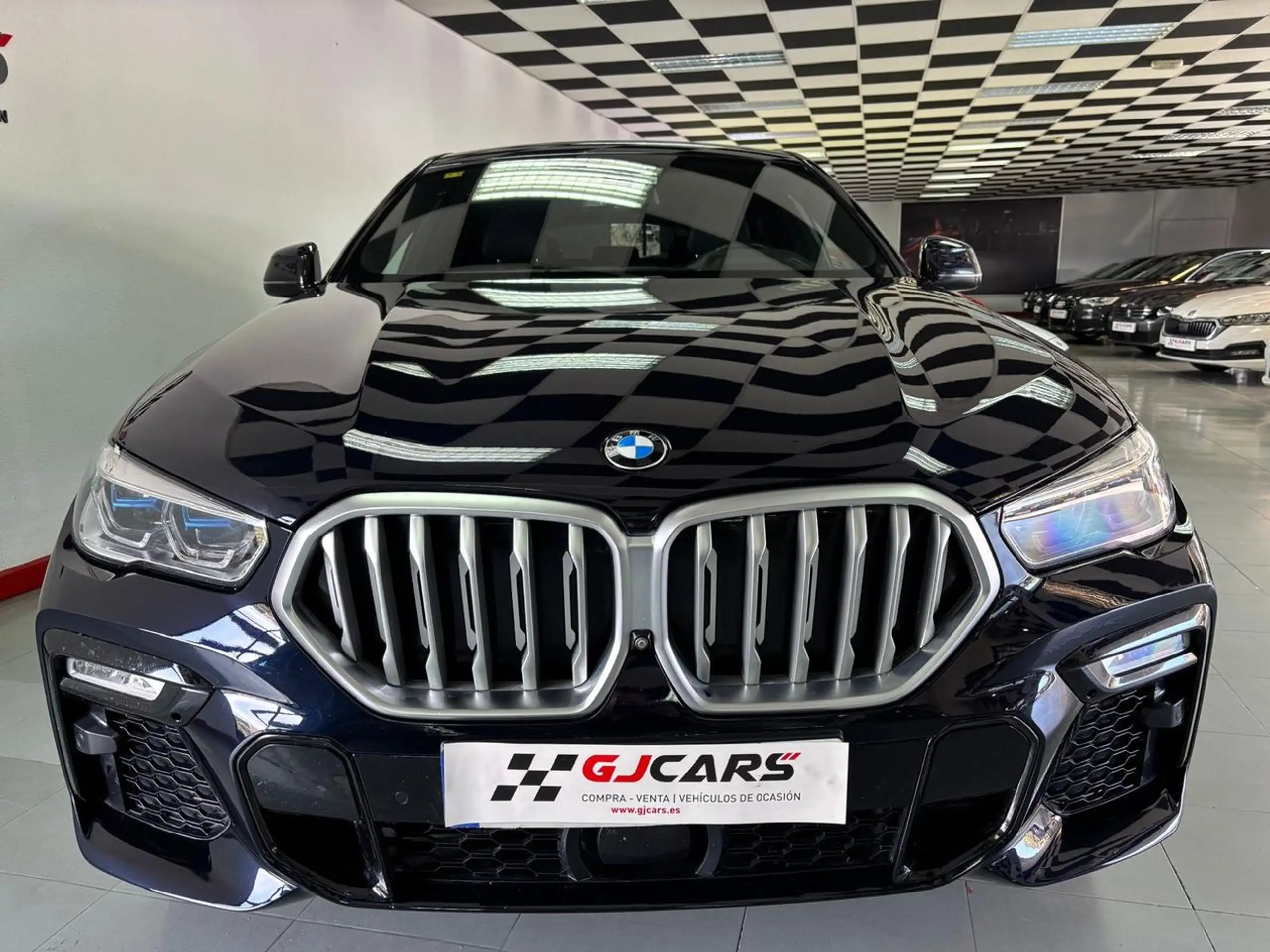 BMW - X6