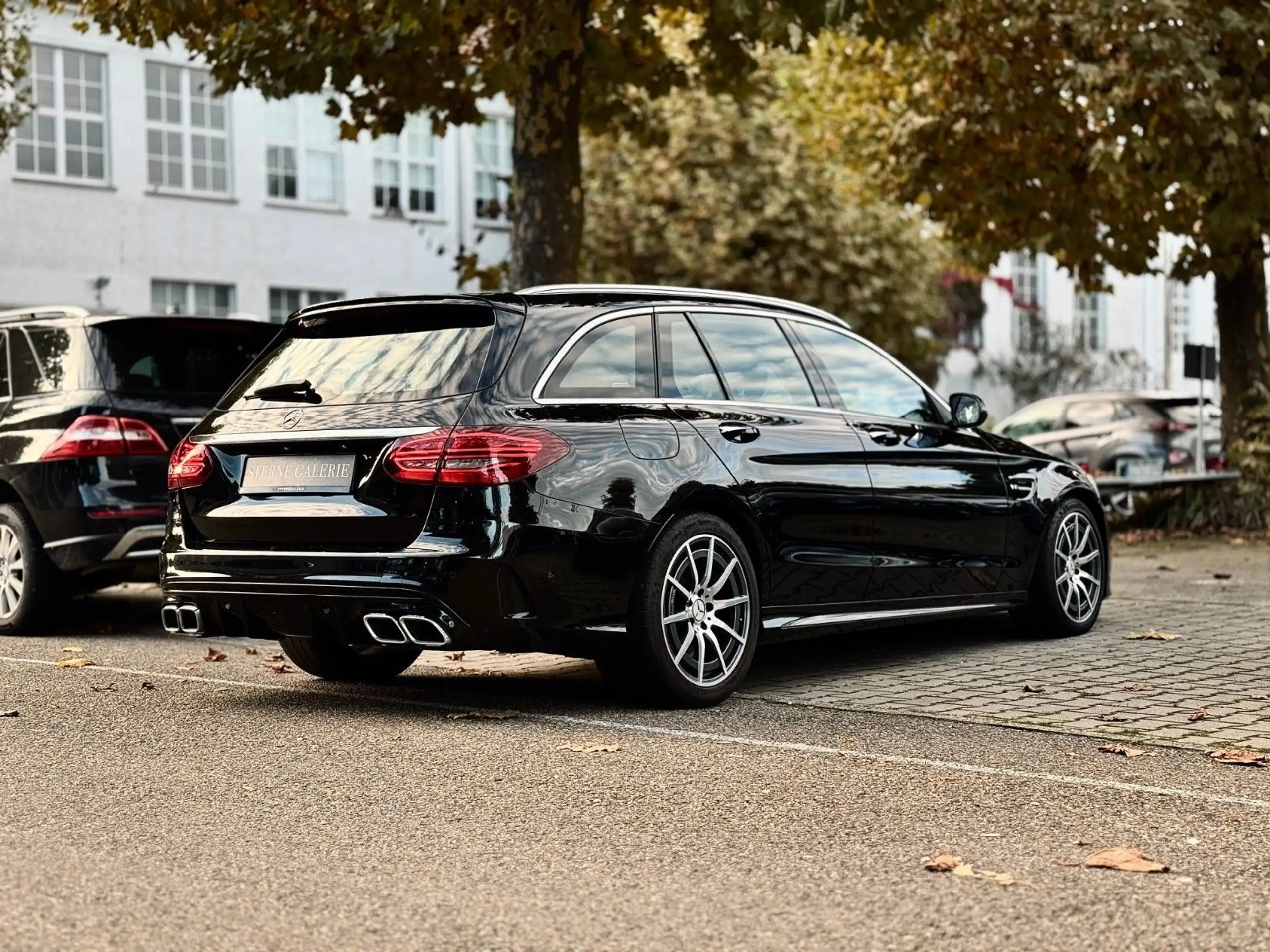 Mercedes-Benz - C 63 AMG