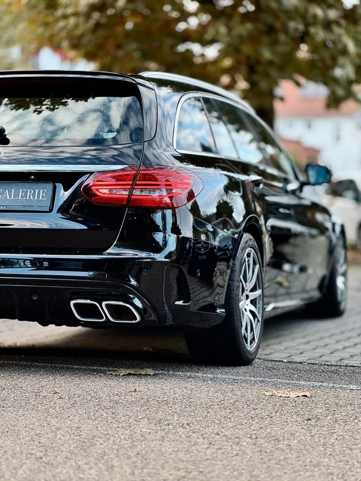 Mercedes-Benz - C 63 AMG