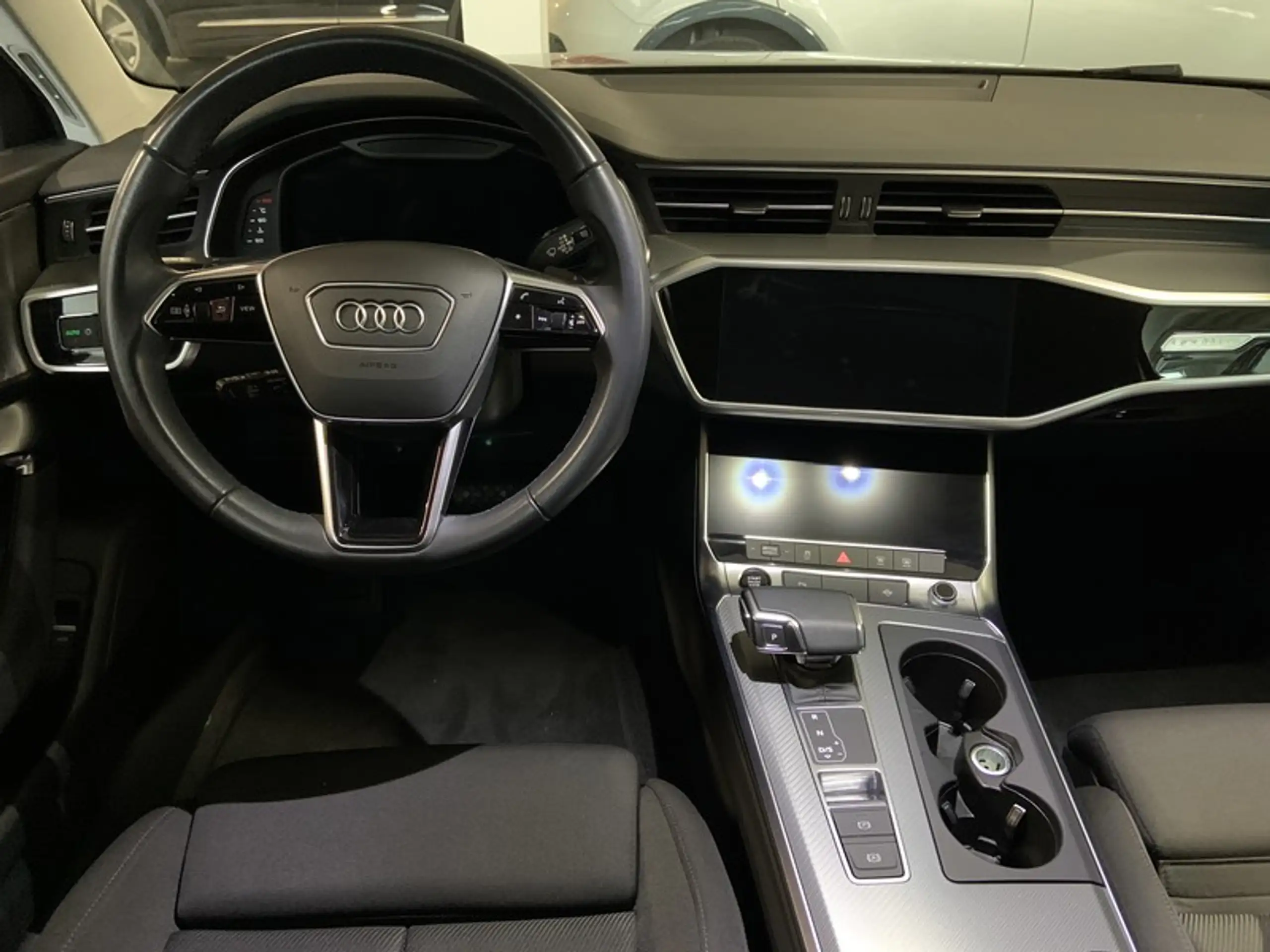 Audi - A6