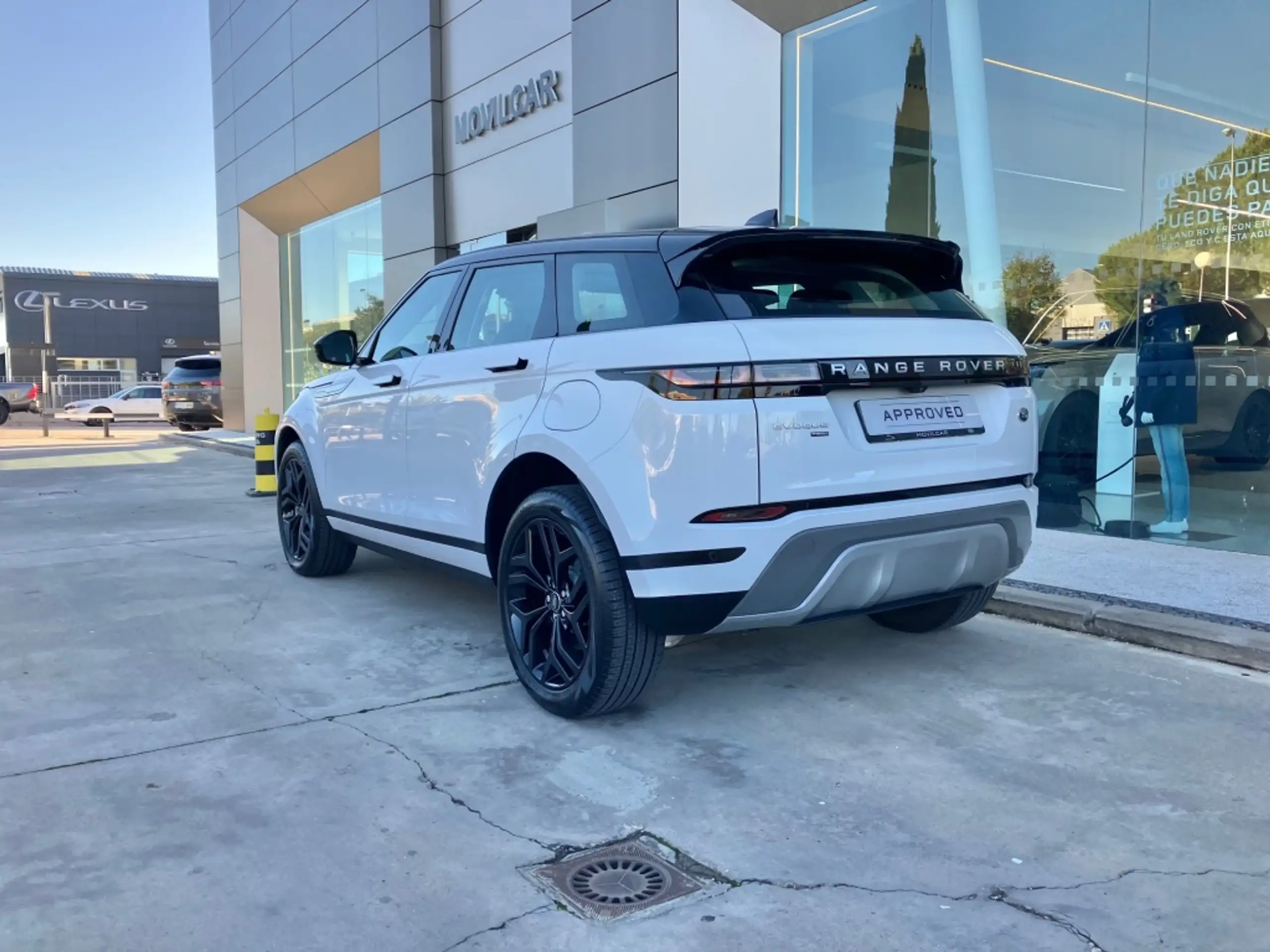 Land Rover - Range Rover Evoque