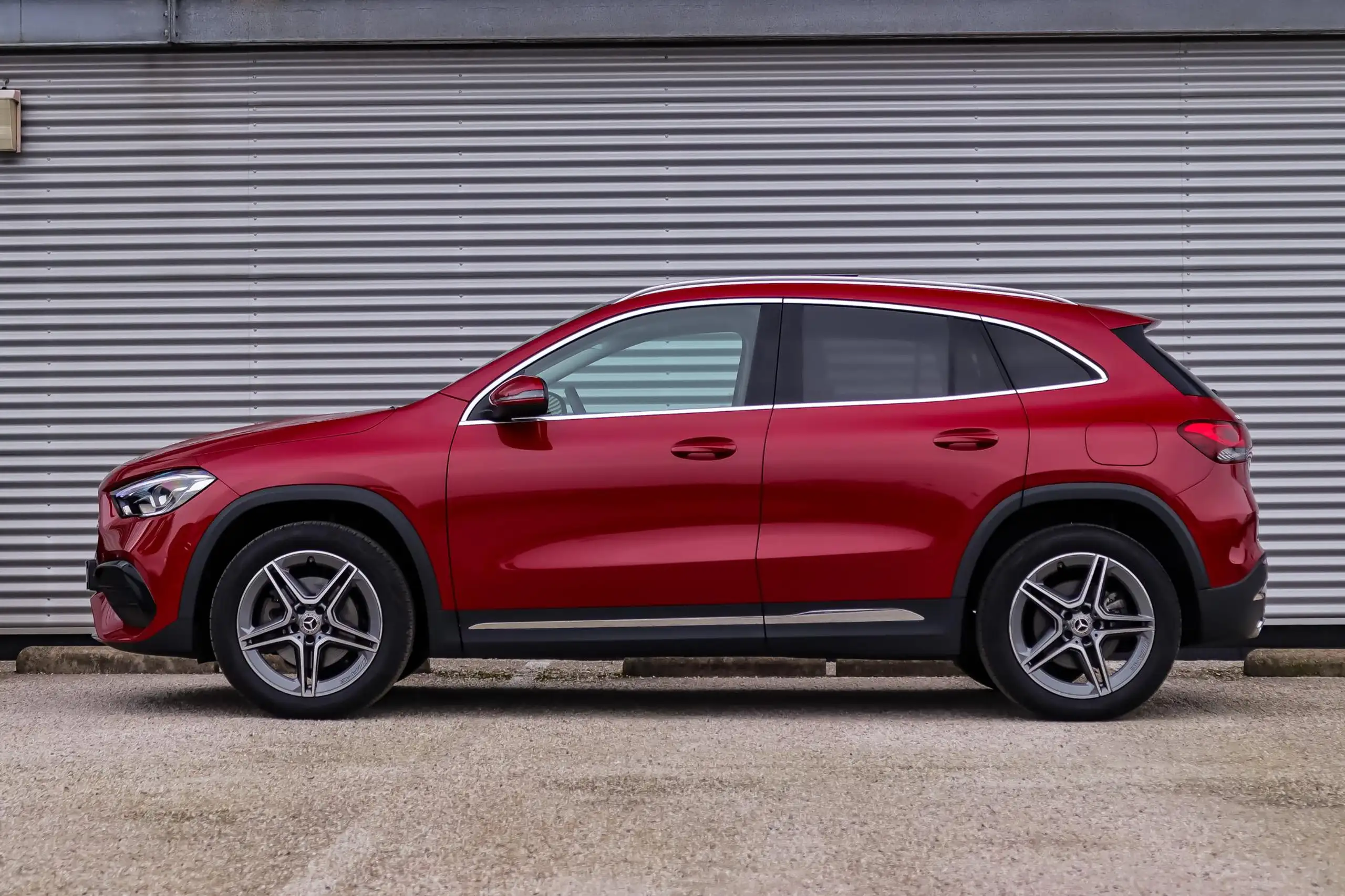 Mercedes-Benz - GLA 250