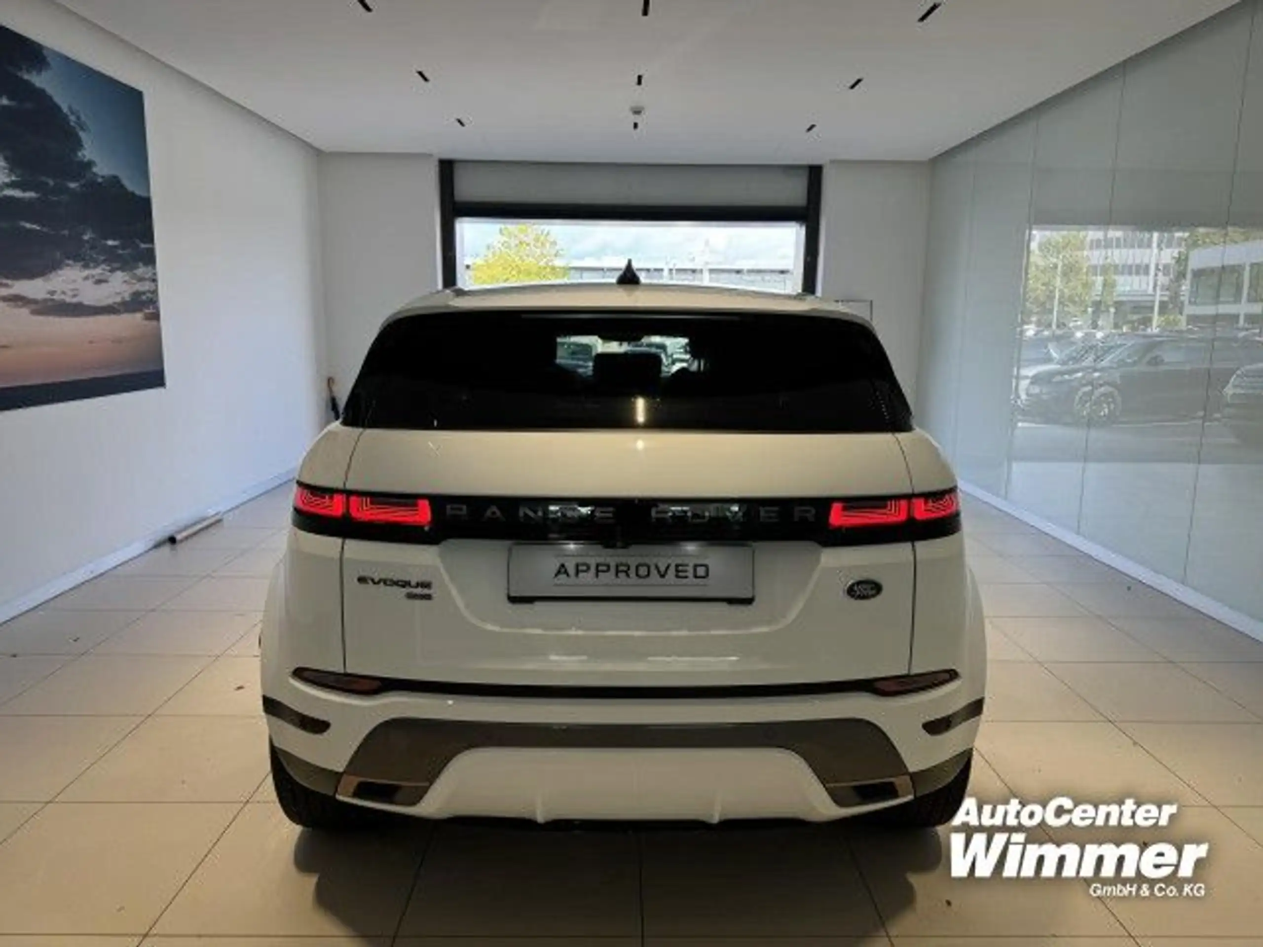 Land Rover - Range Rover Evoque