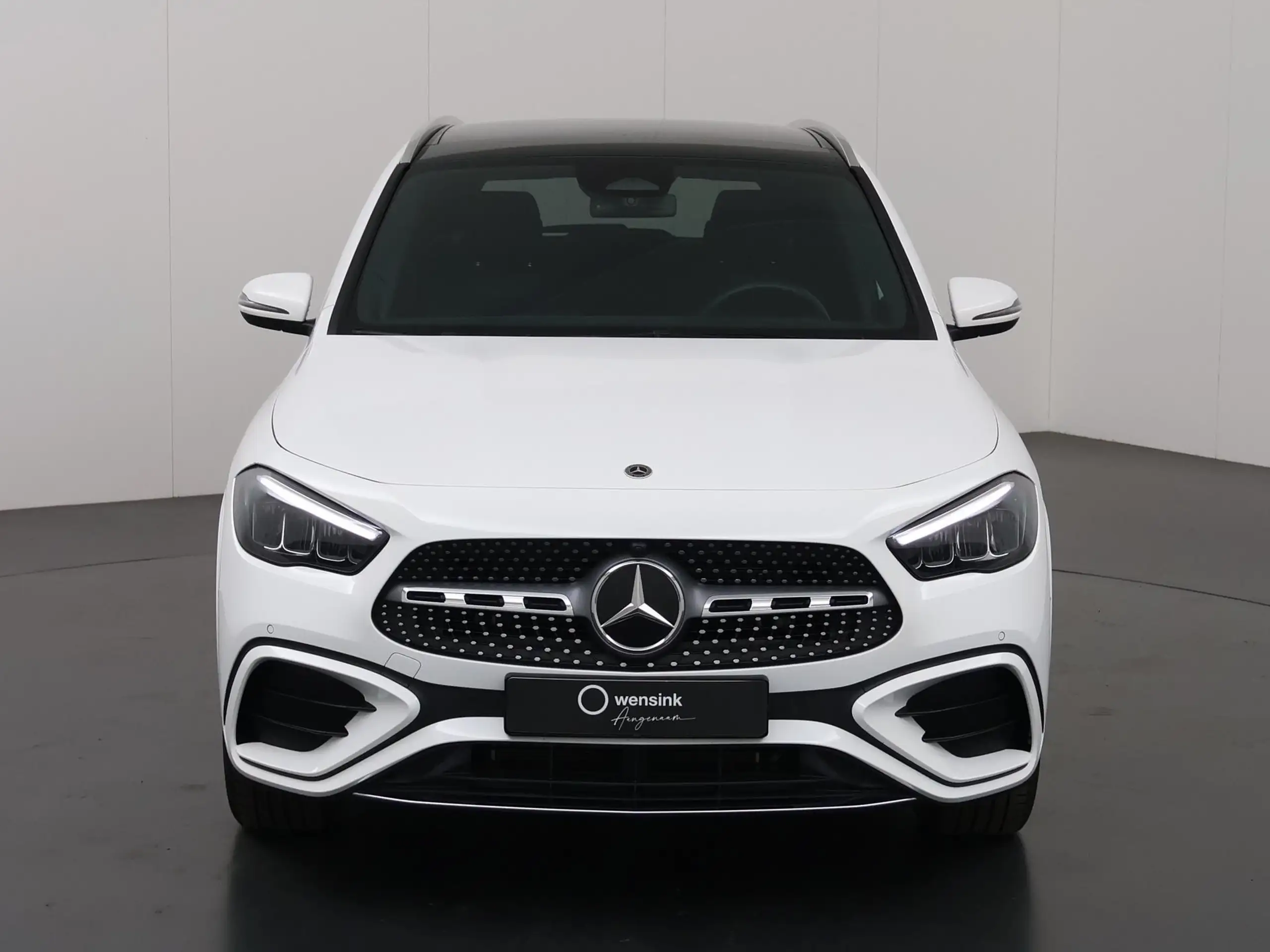 Mercedes-Benz - GLA 250