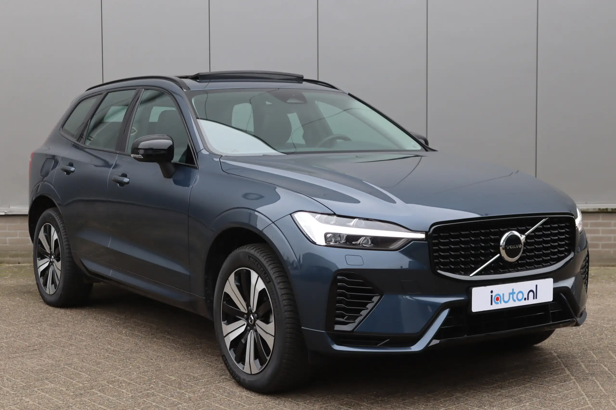 Volvo - XC60