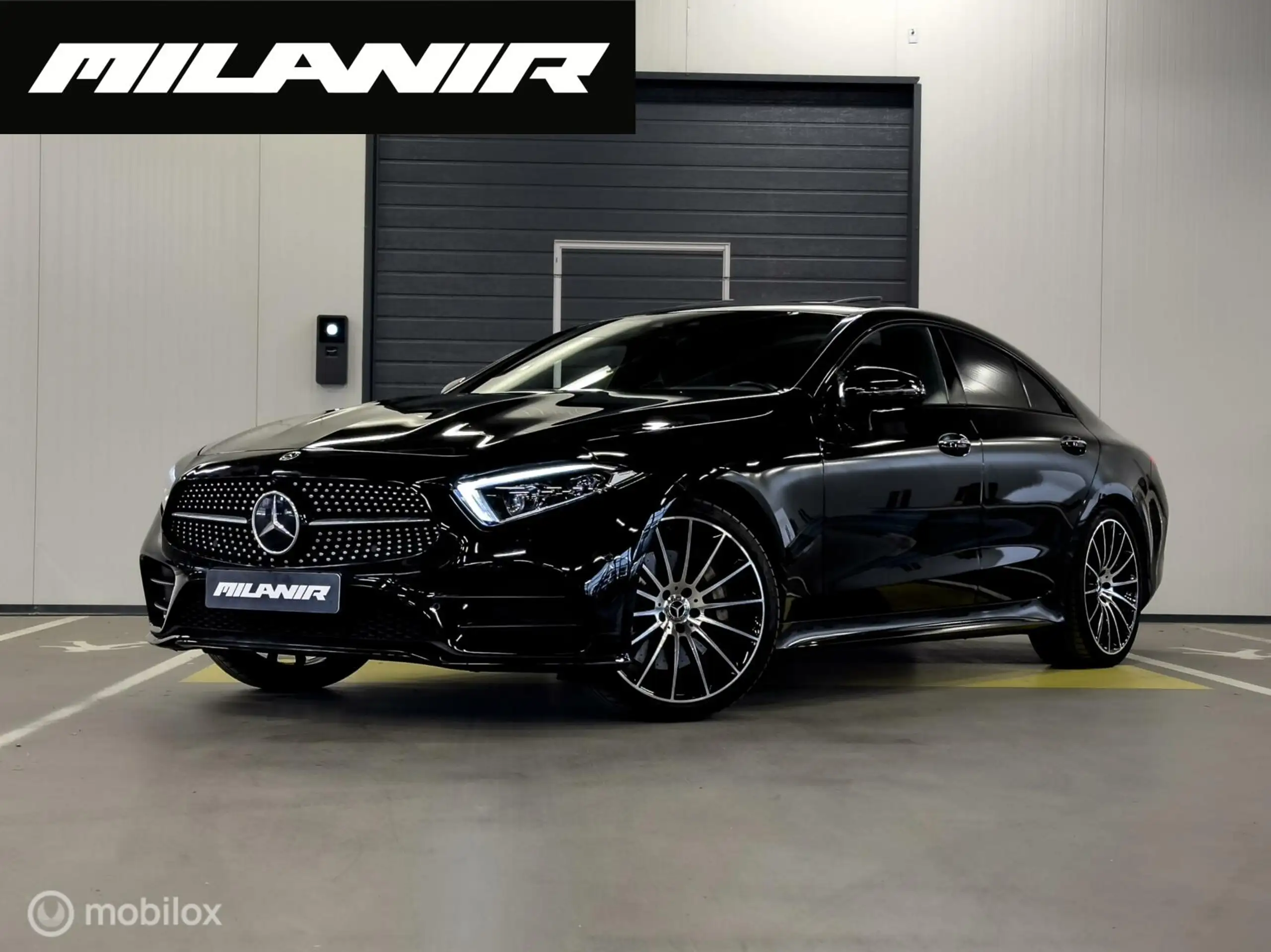 Mercedes-Benz - CLS 300