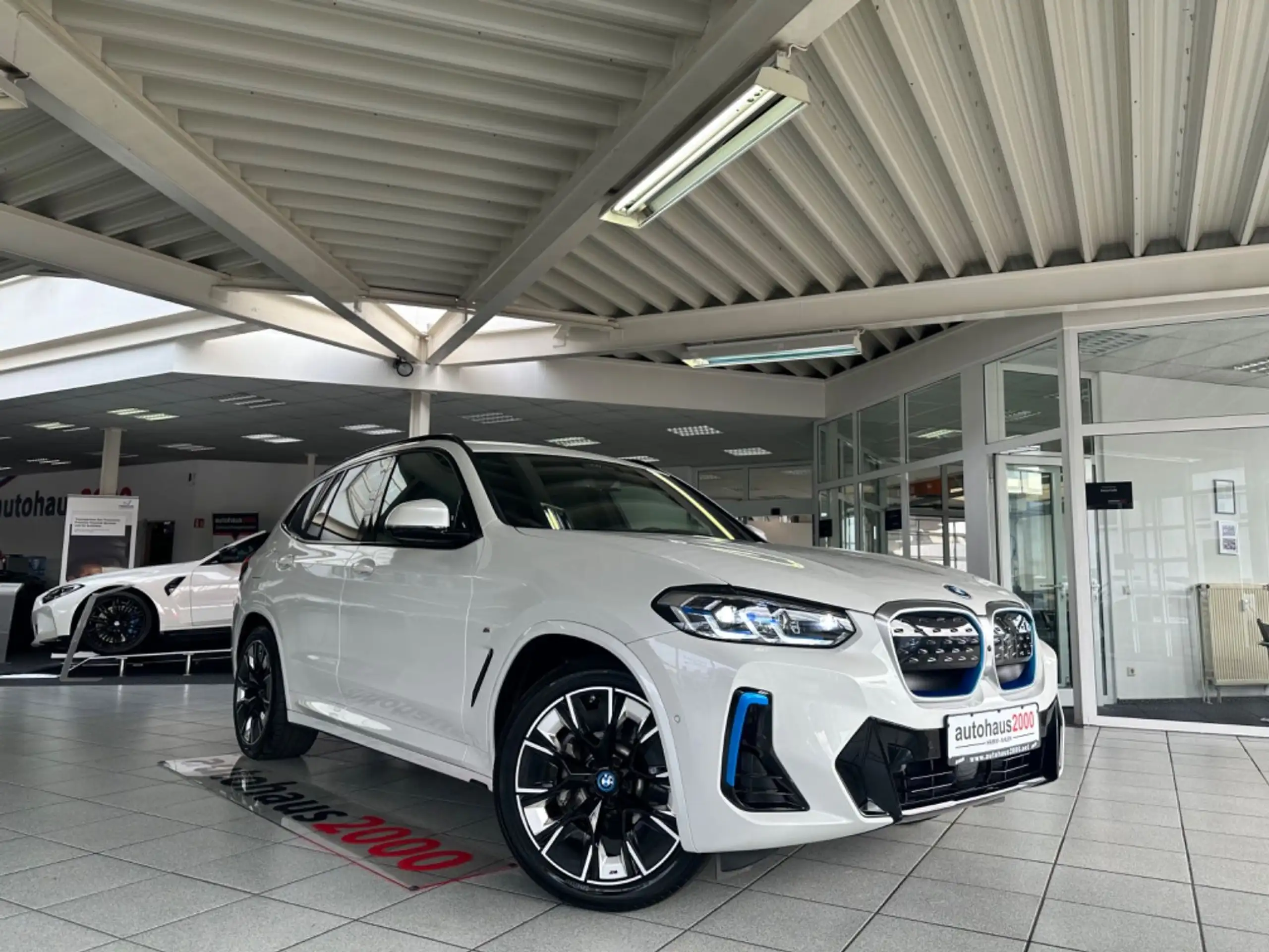 BMW iX3 2023