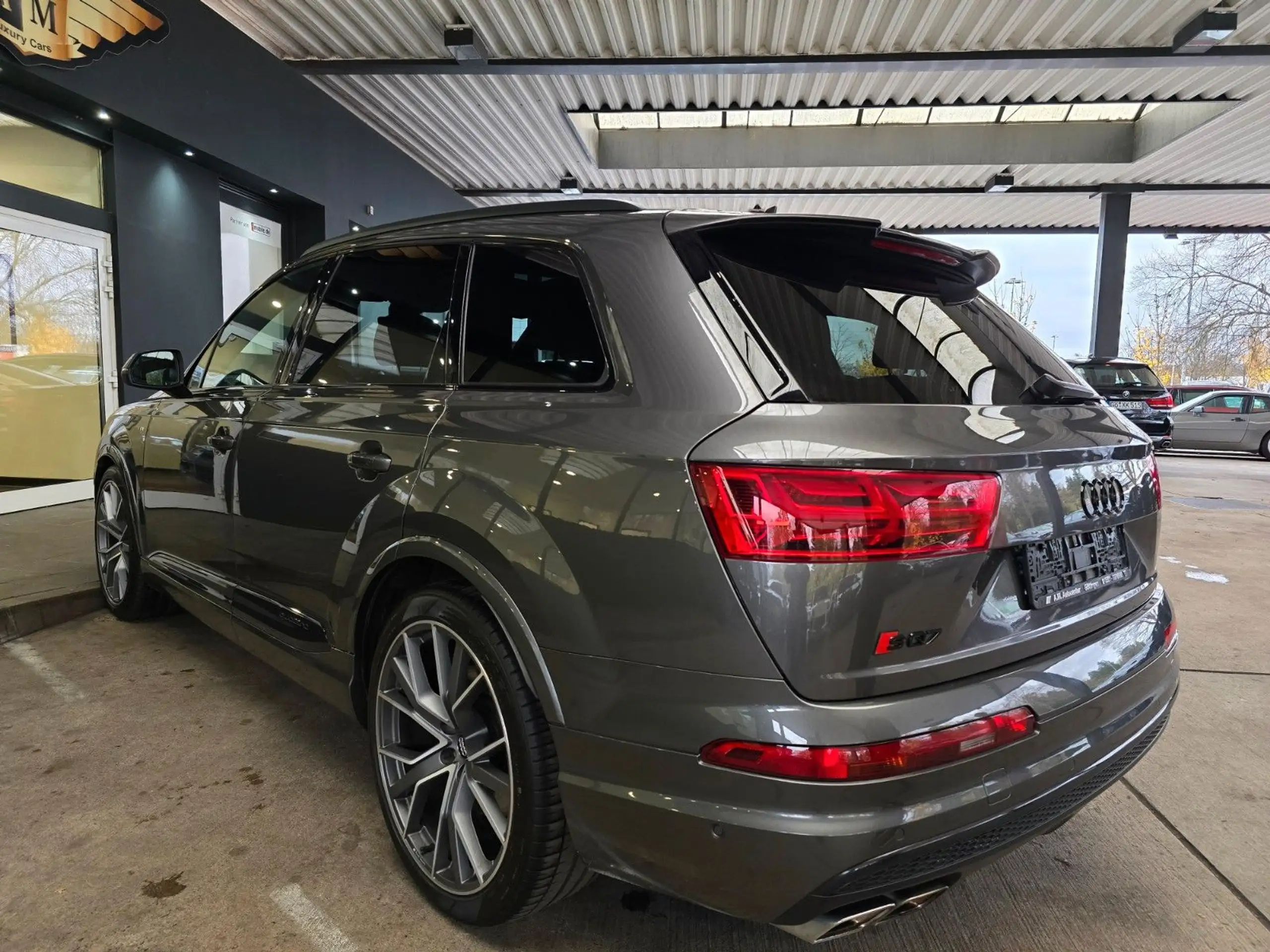 Audi - SQ7