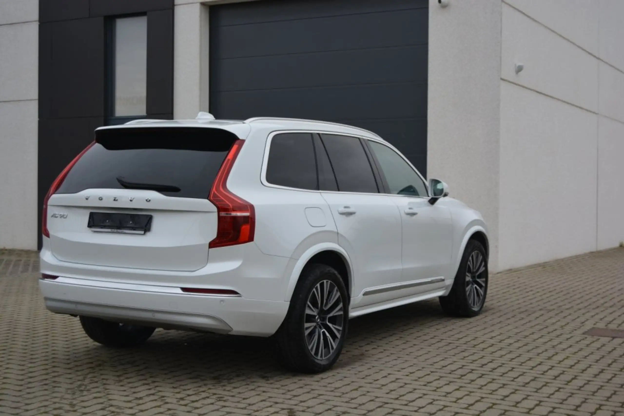 Volvo - XC90